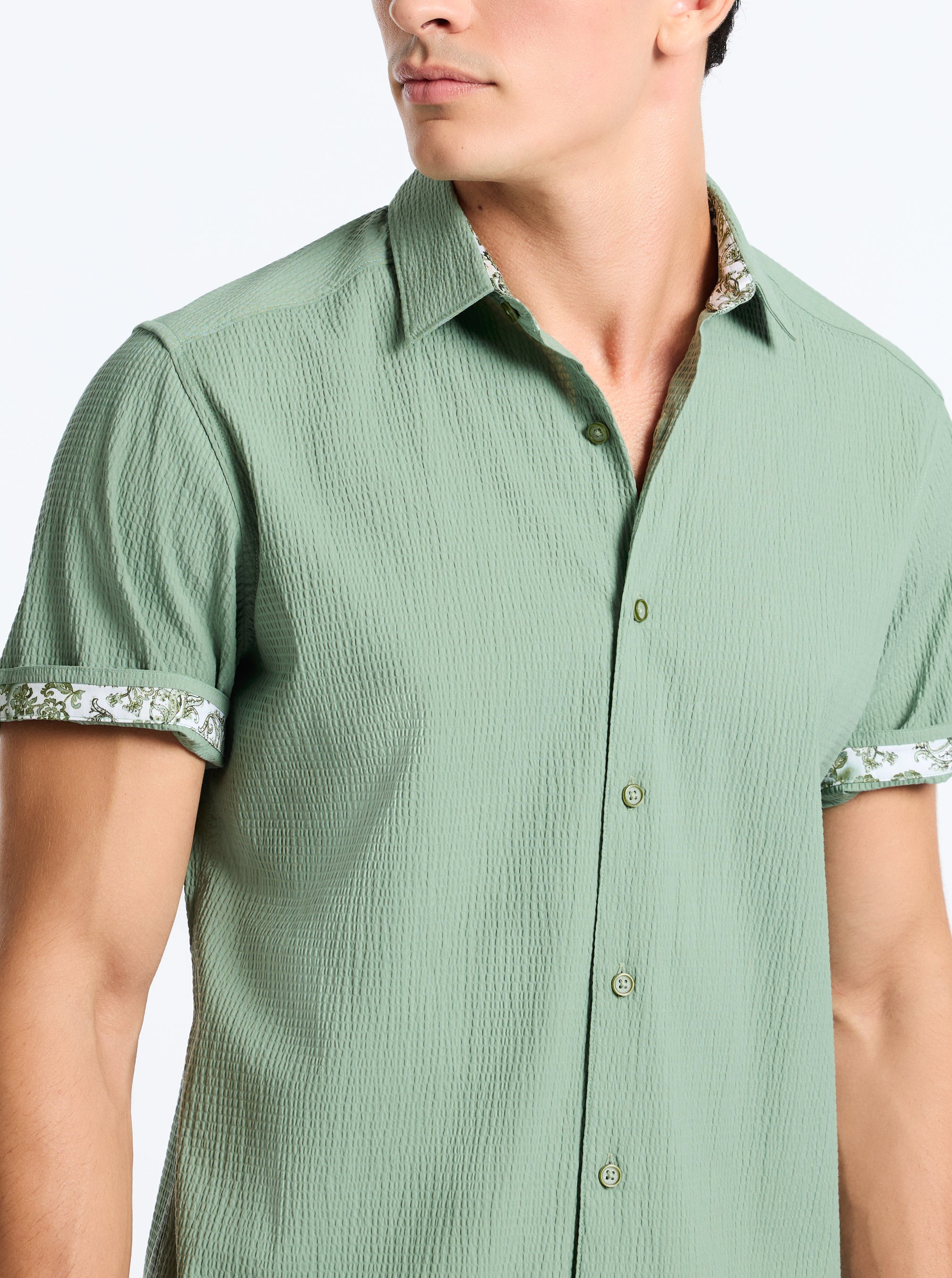 THRESHER SHORT SLEEVE BUTTON DOWN SHIRT