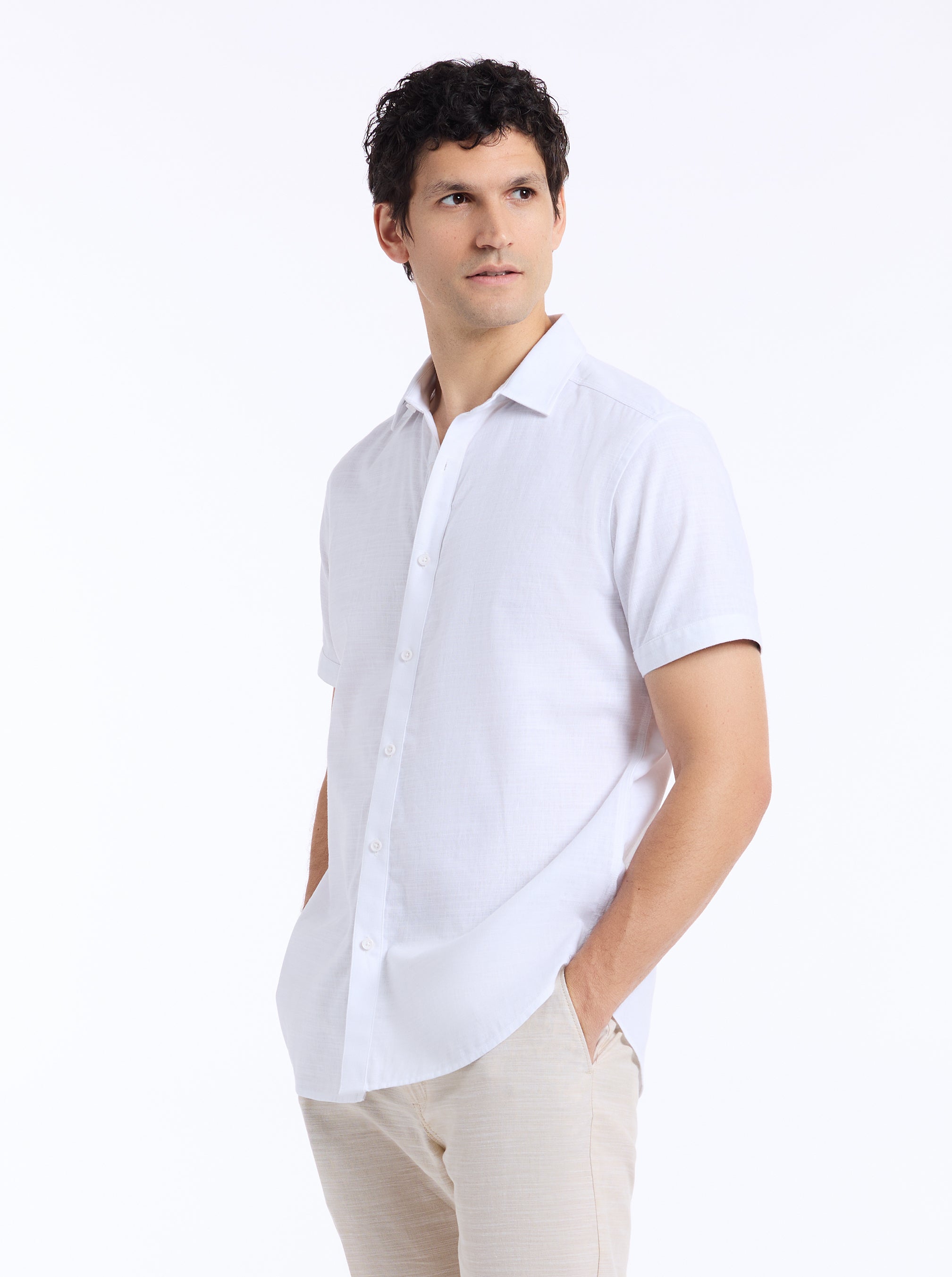SUTTON SHORT SLEEVE BUTTON DOWN SHIRT