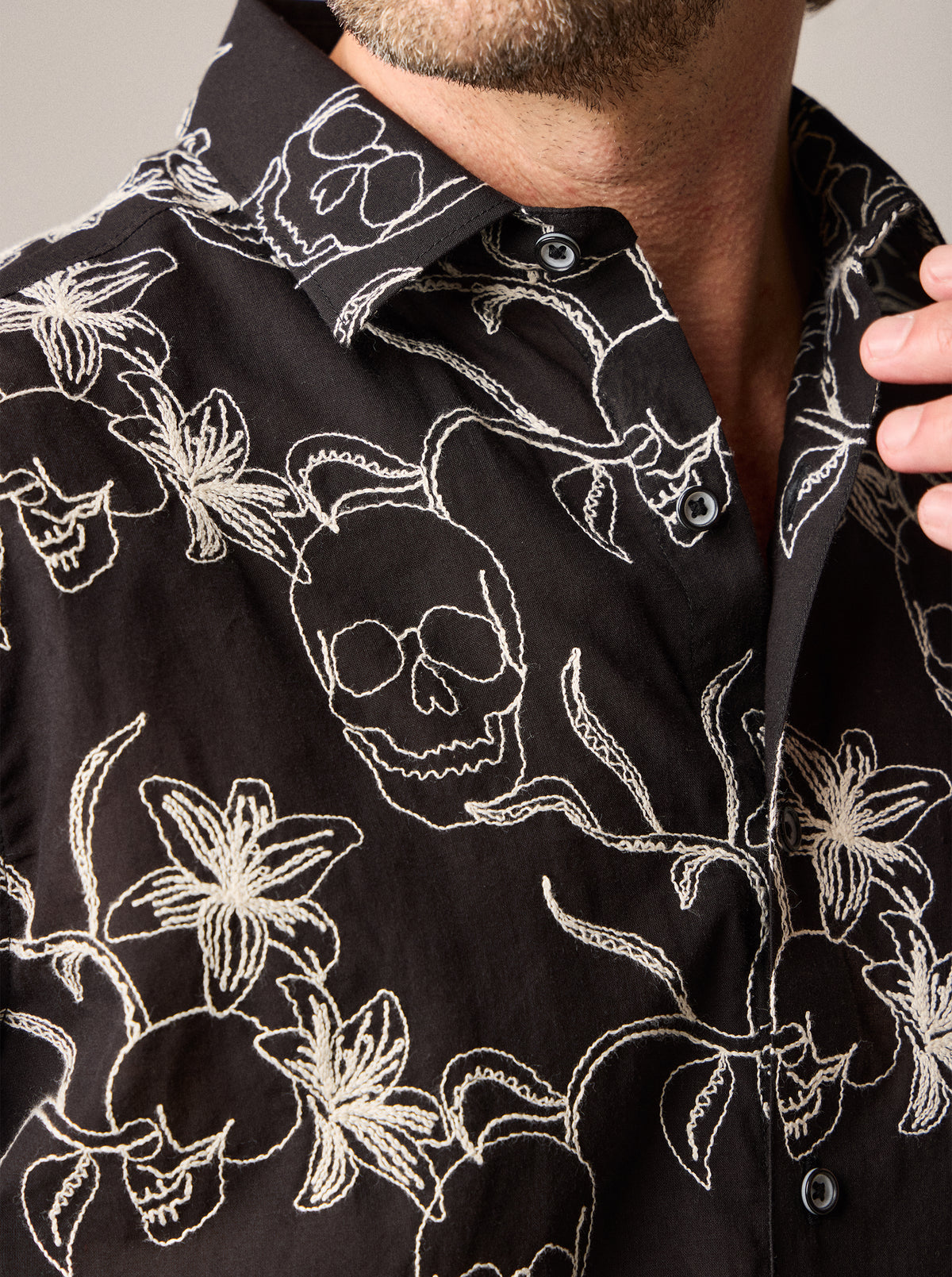 EMDEN SHORT SLEEVE BUTTON DOWN SHIRT