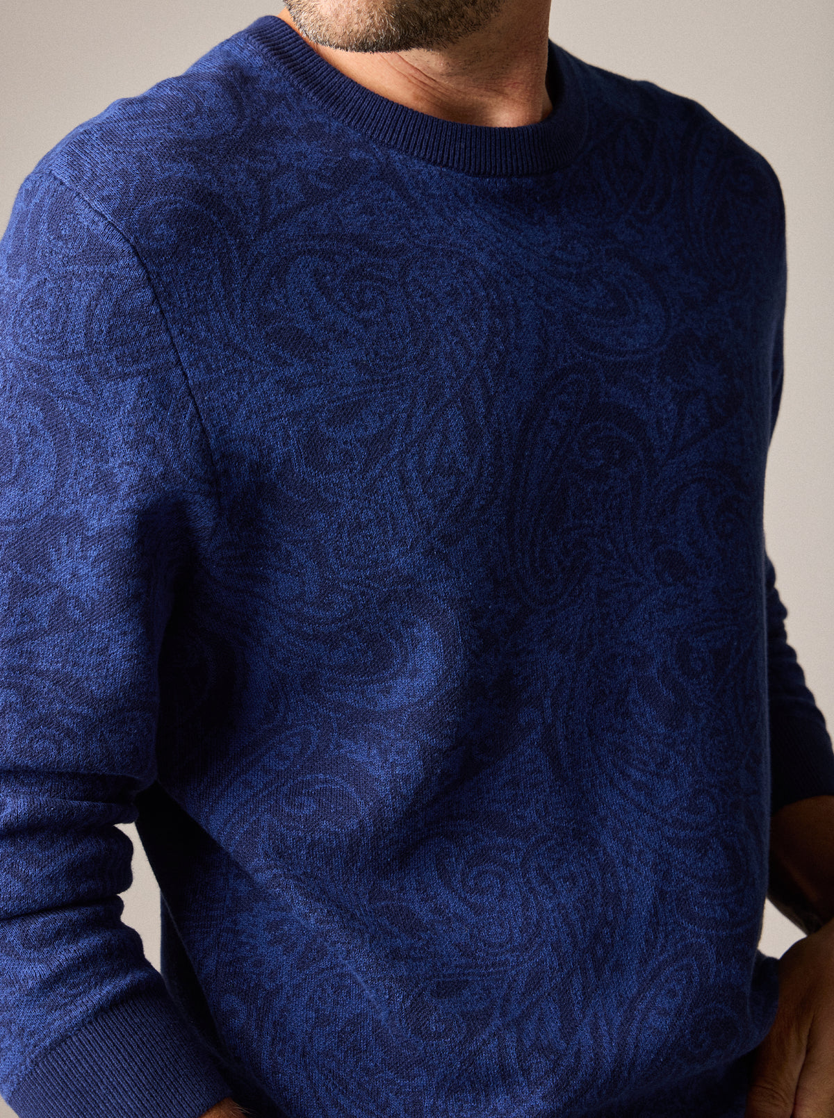 VOMANO LONG SLEEVE SWEATER