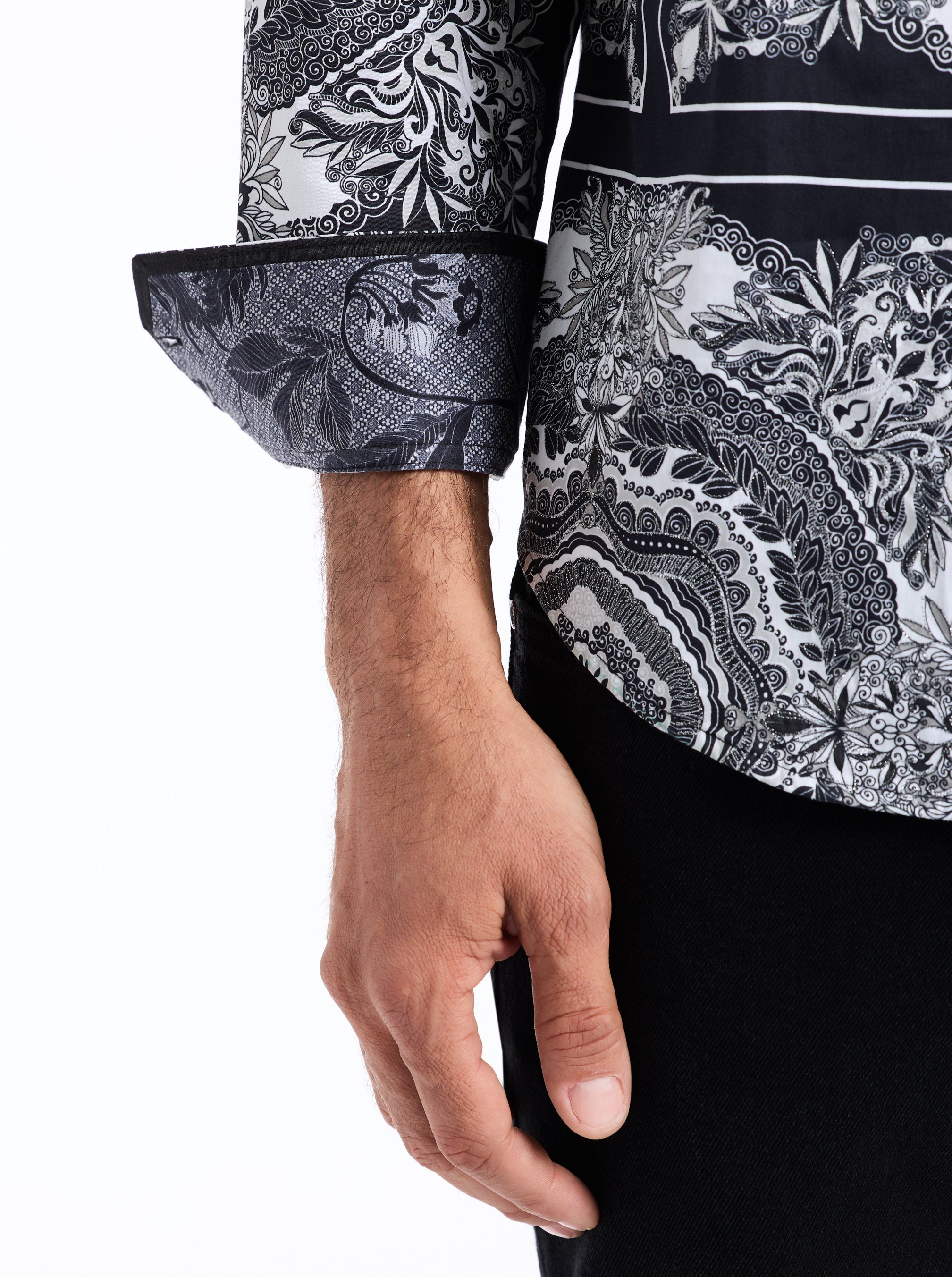 RABAT LONG SLEEVE BUTTON DOWN SHIRT