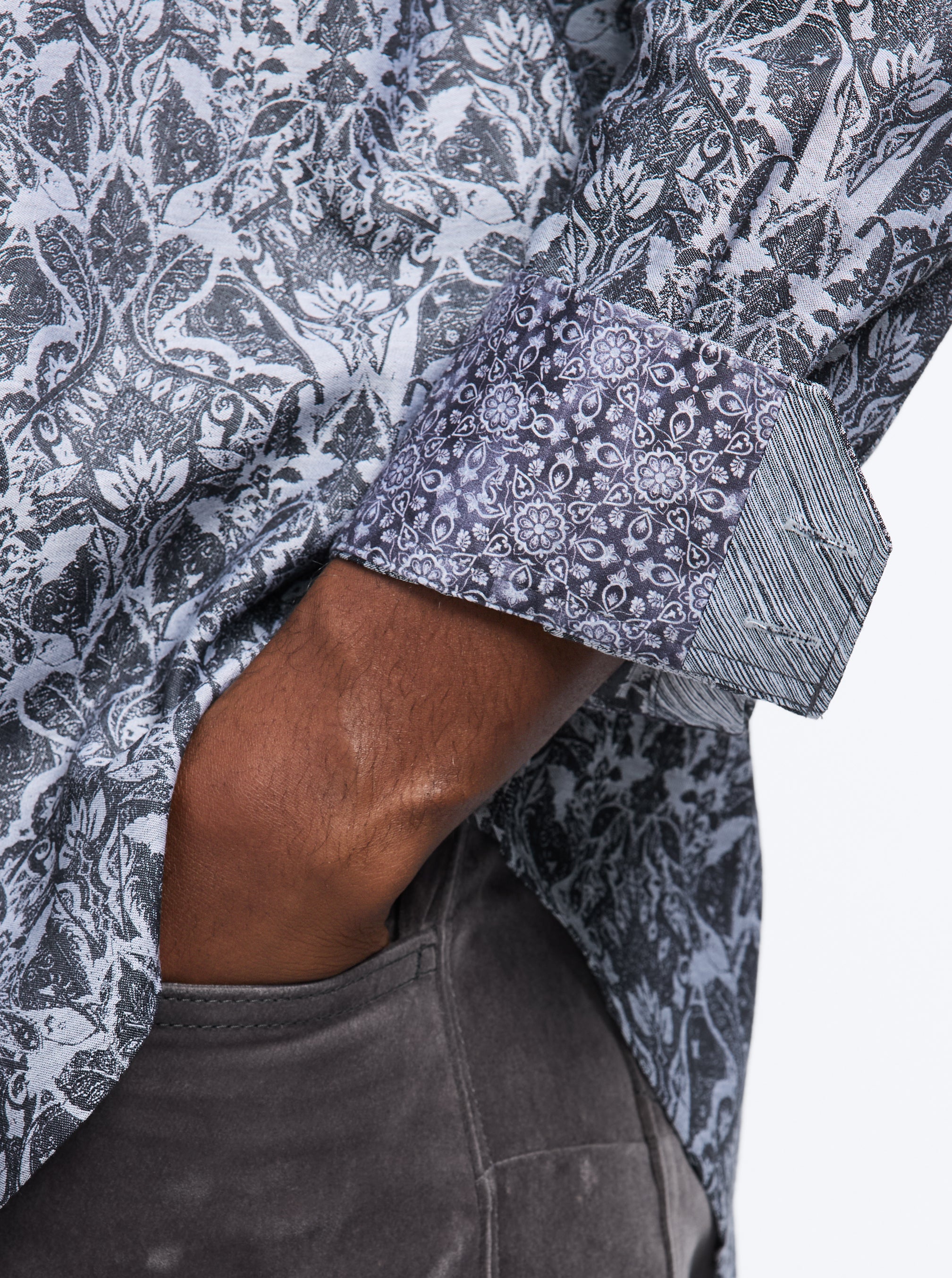 HIGHLAND LONG SLEEVE BUTTON DOWN SHIRT