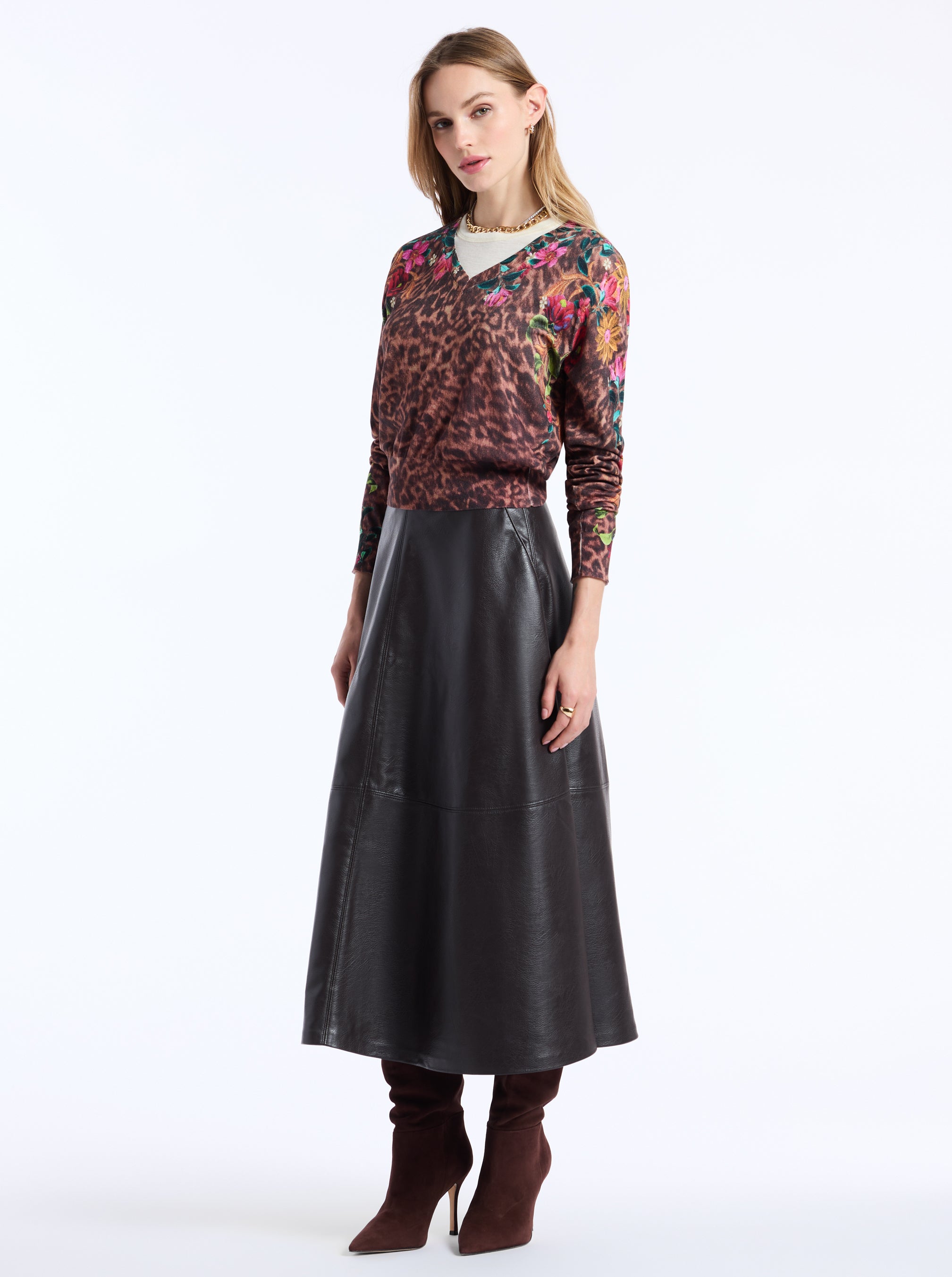 EVELYN LONG SLEEVE SWEATER