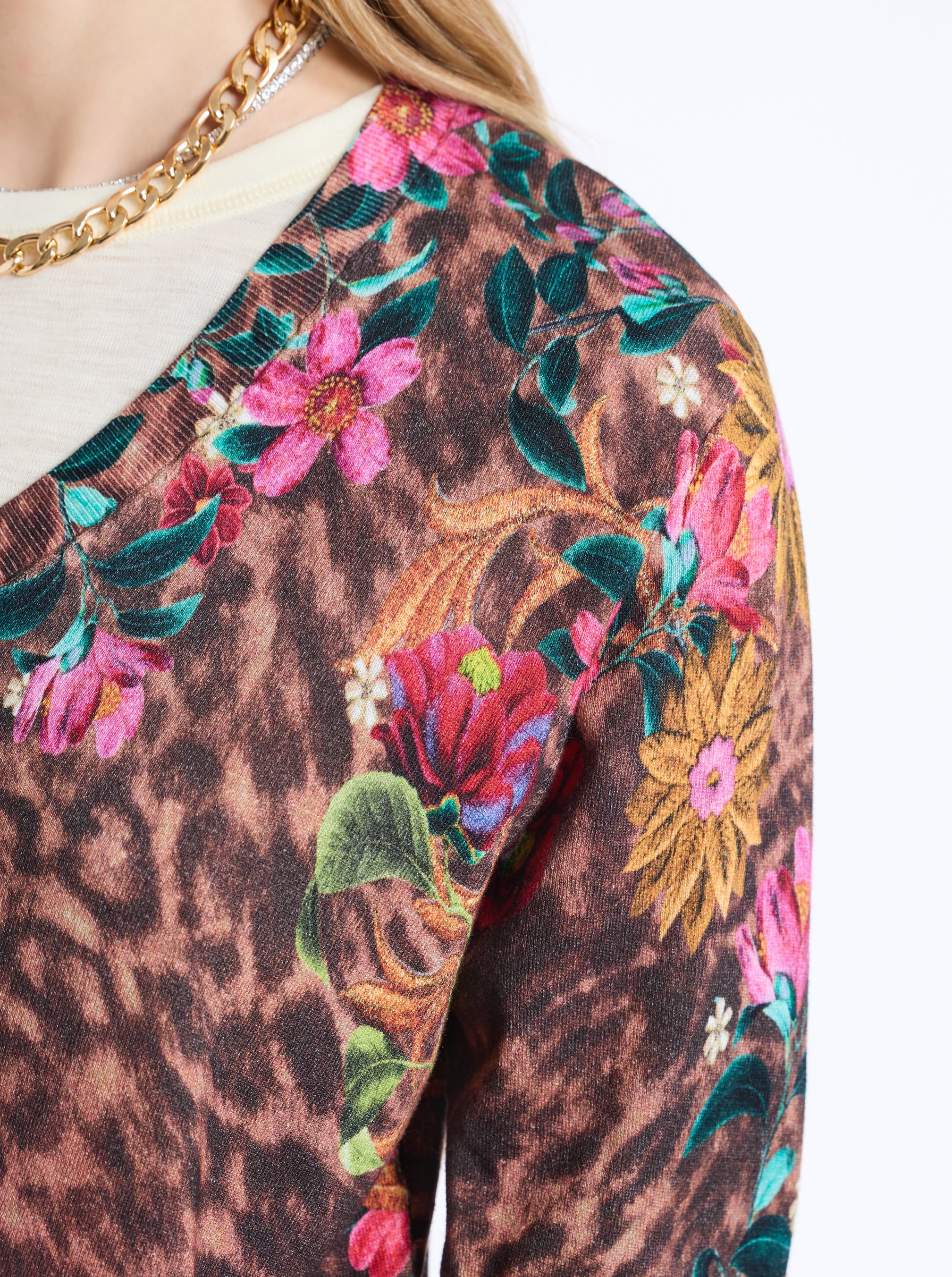 EVELYN LONG SLEEVE SWEATER