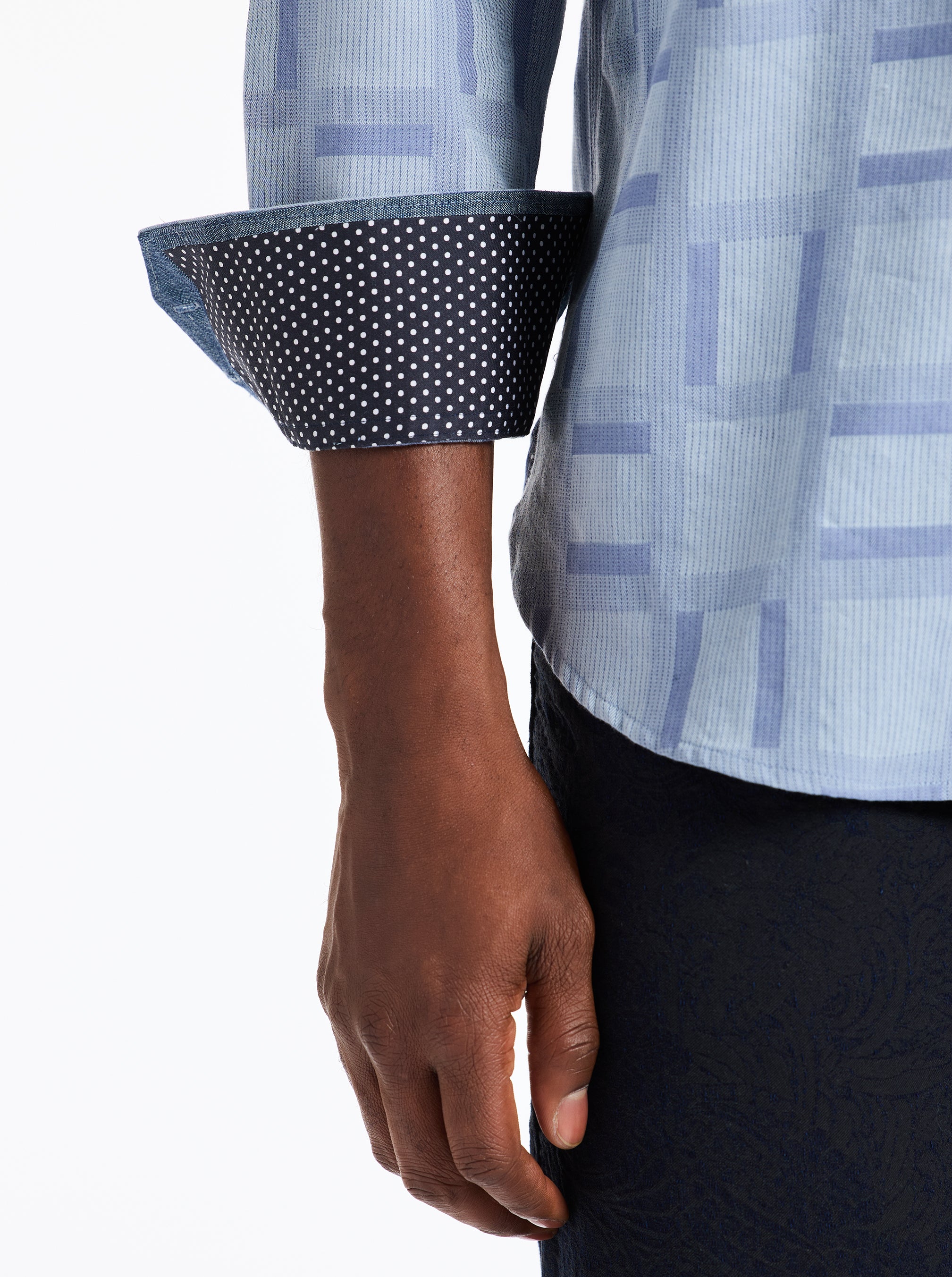 EATON LONG SLEEVE BUTTON DOWN SHIRT