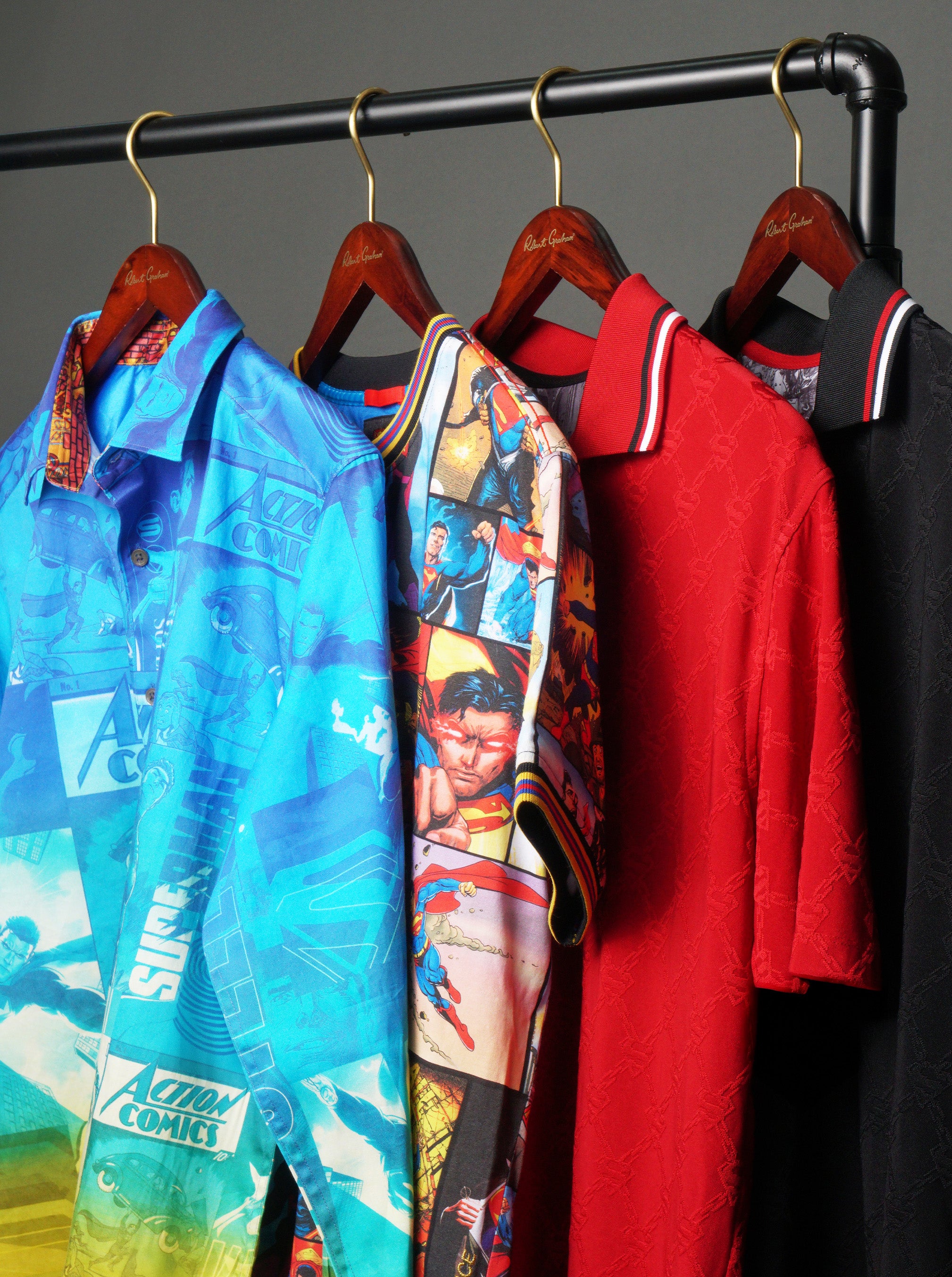 SUPERMAN™ x ROBERT GRAHAM DEFENDER SHORT SLEEVE T-SHIRT