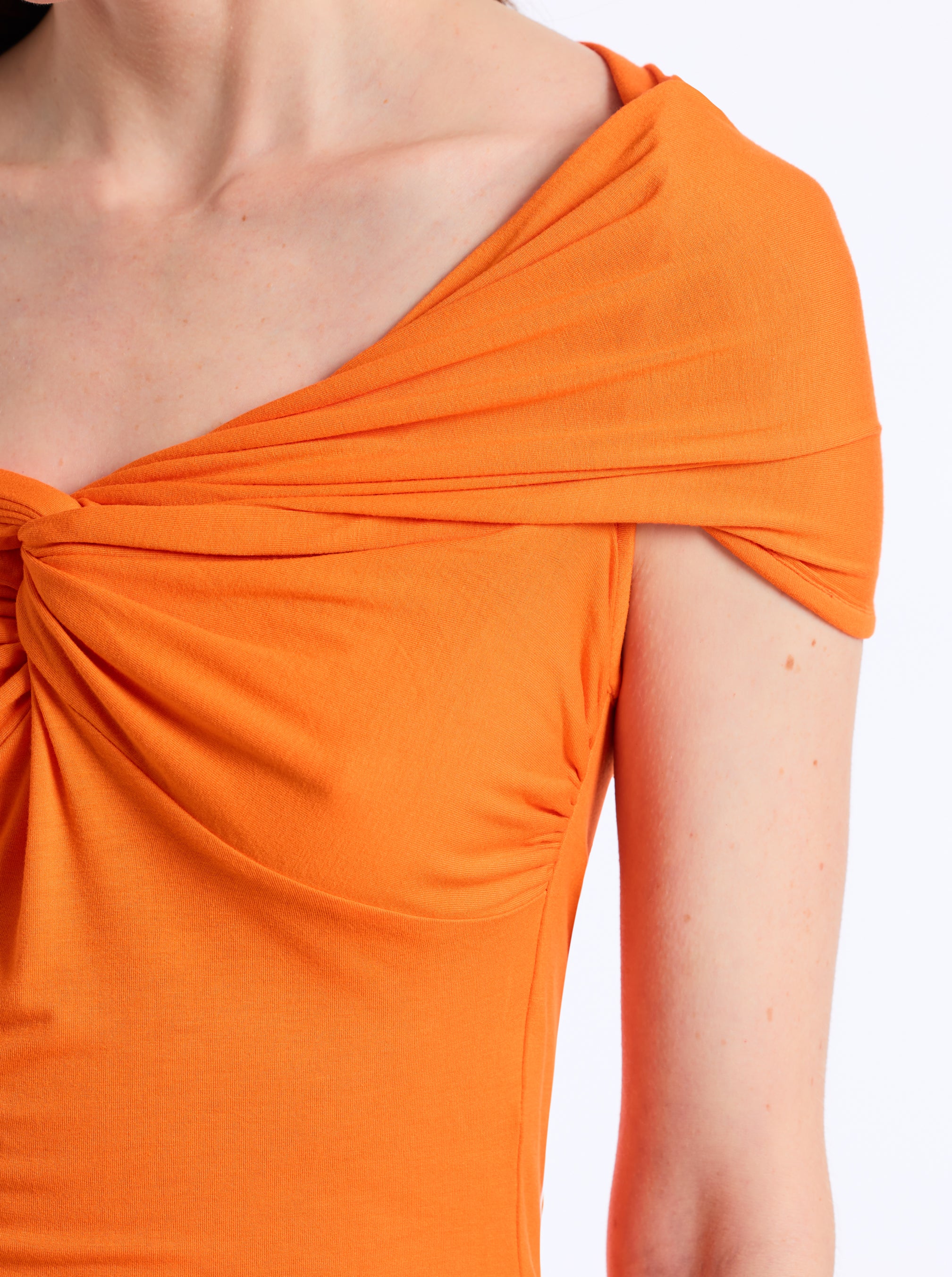 LUNA OFF-SHOULDER TOP