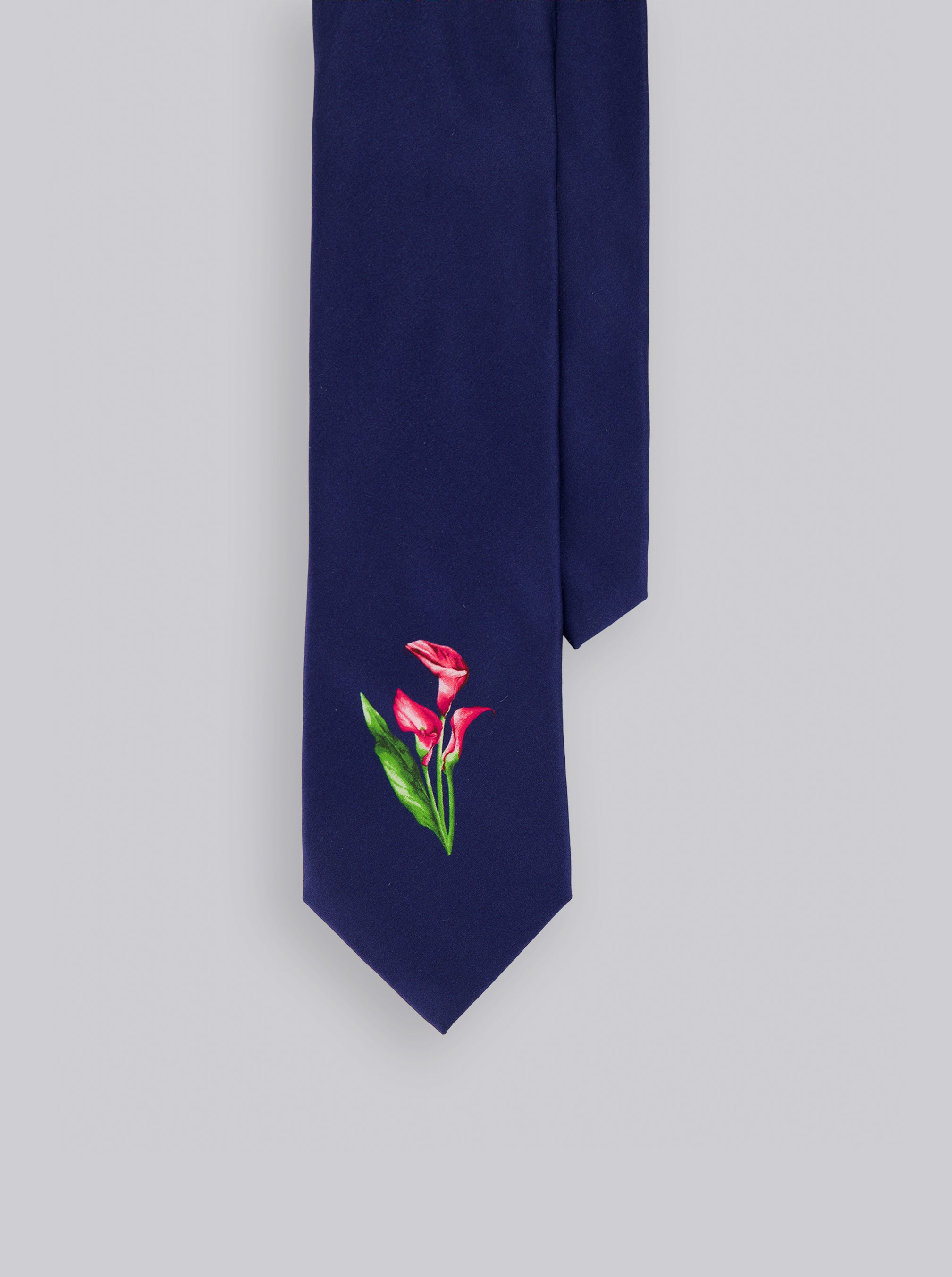 PINK FLOWER TIE