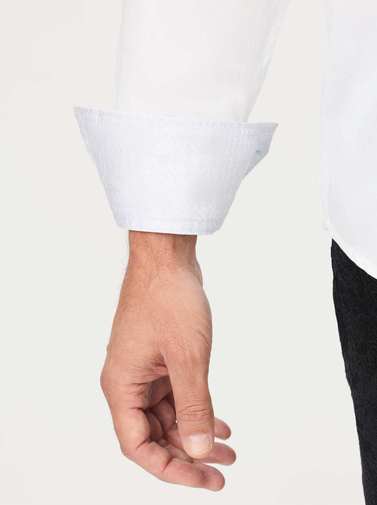 SNAPPY DRESSER LONG SLEEVE BUTTON DOWN SHIRT