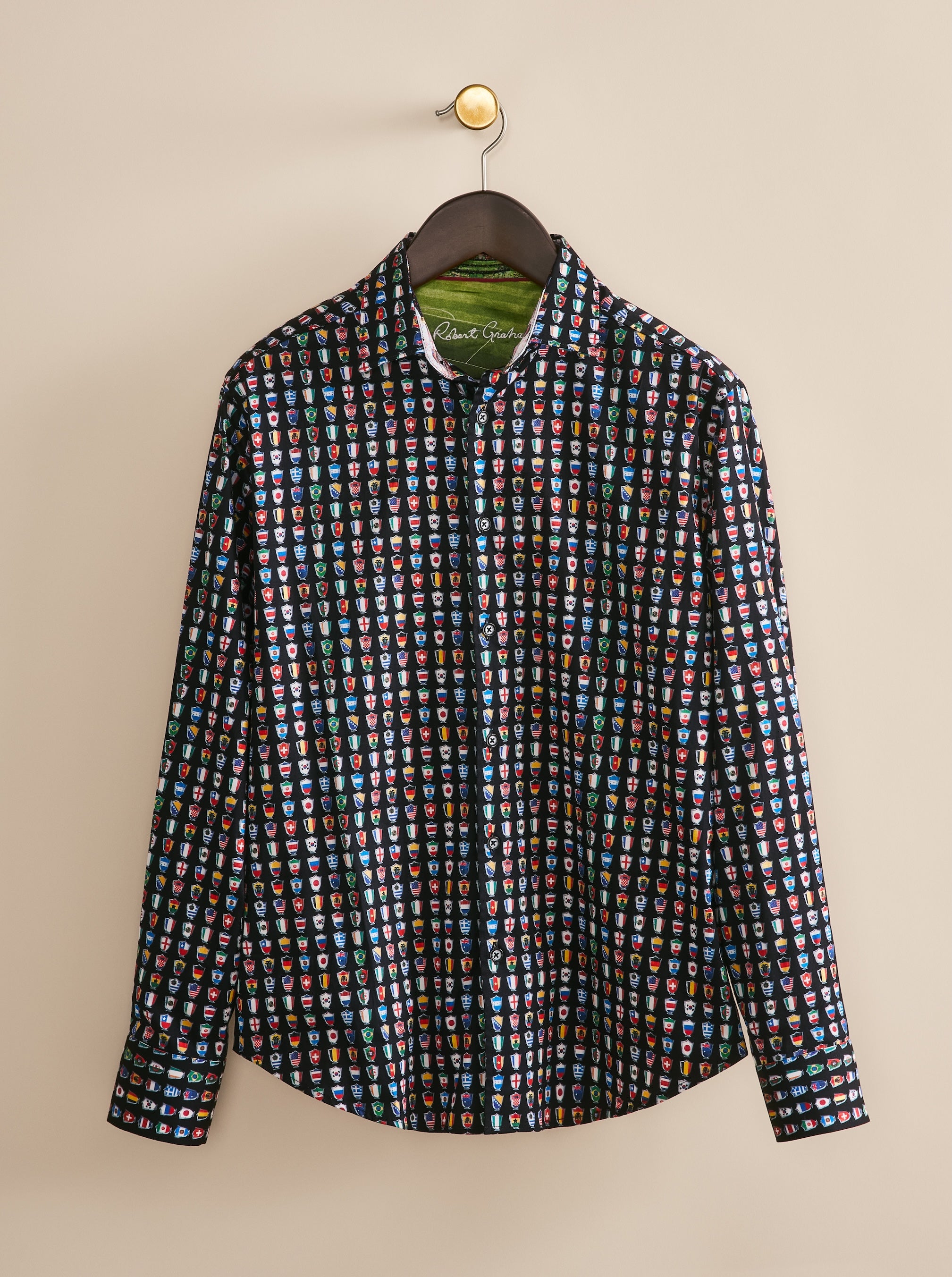 robert graham dress shirts Hudson Long Sleeve Button Down Shirt * Point collar * Full button front placket * 3D jacquard with oversized paisley design * Serpent motif across shoulder and back * Wooden and golden beading * Long sleeve * Button cuff * Shirttail hem * 53% cotton Robert Graham Men's Gatsby Long-Sleeve