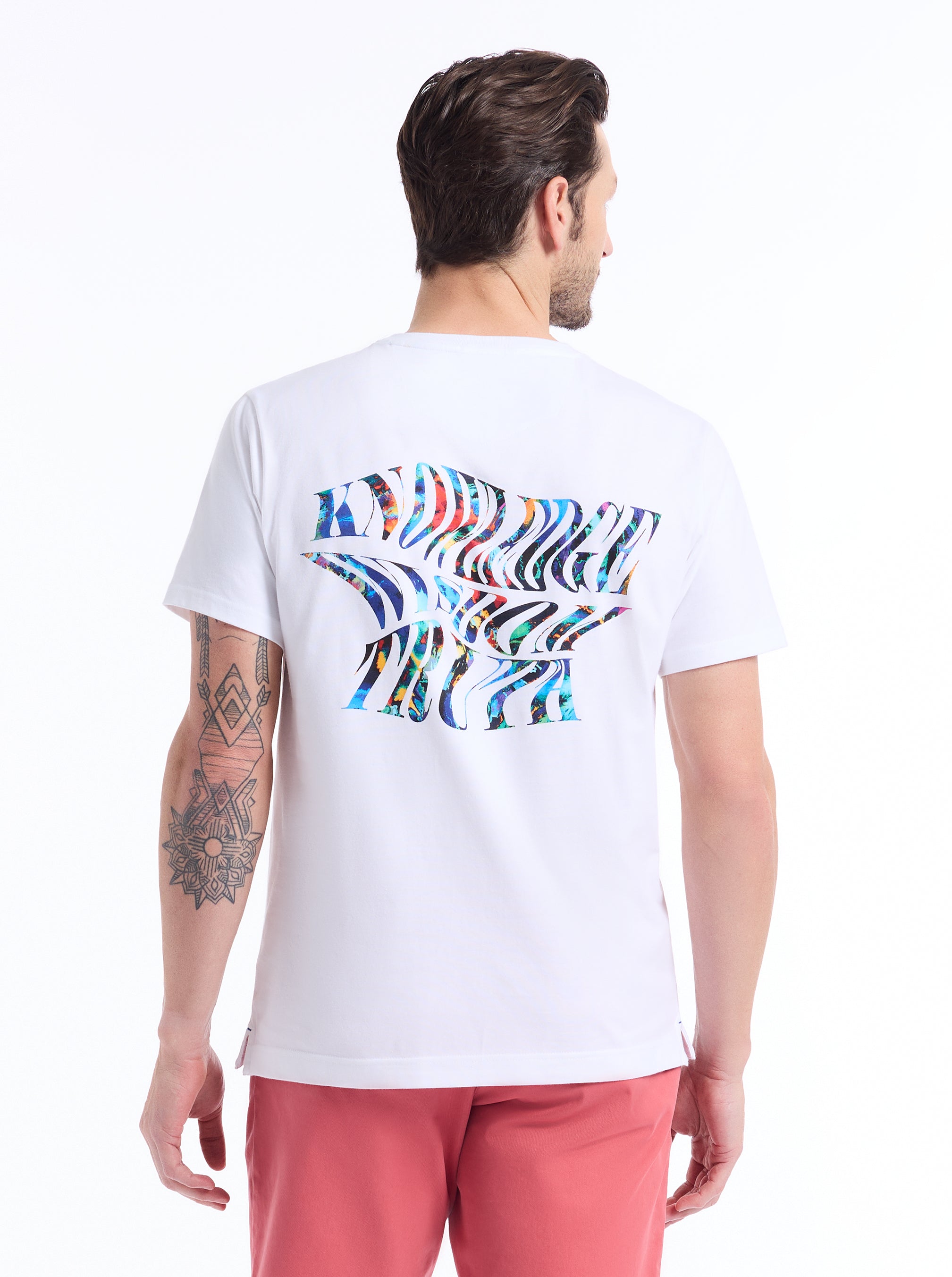 WAVY SIPS SHORT SLEEVE T-SHIRT