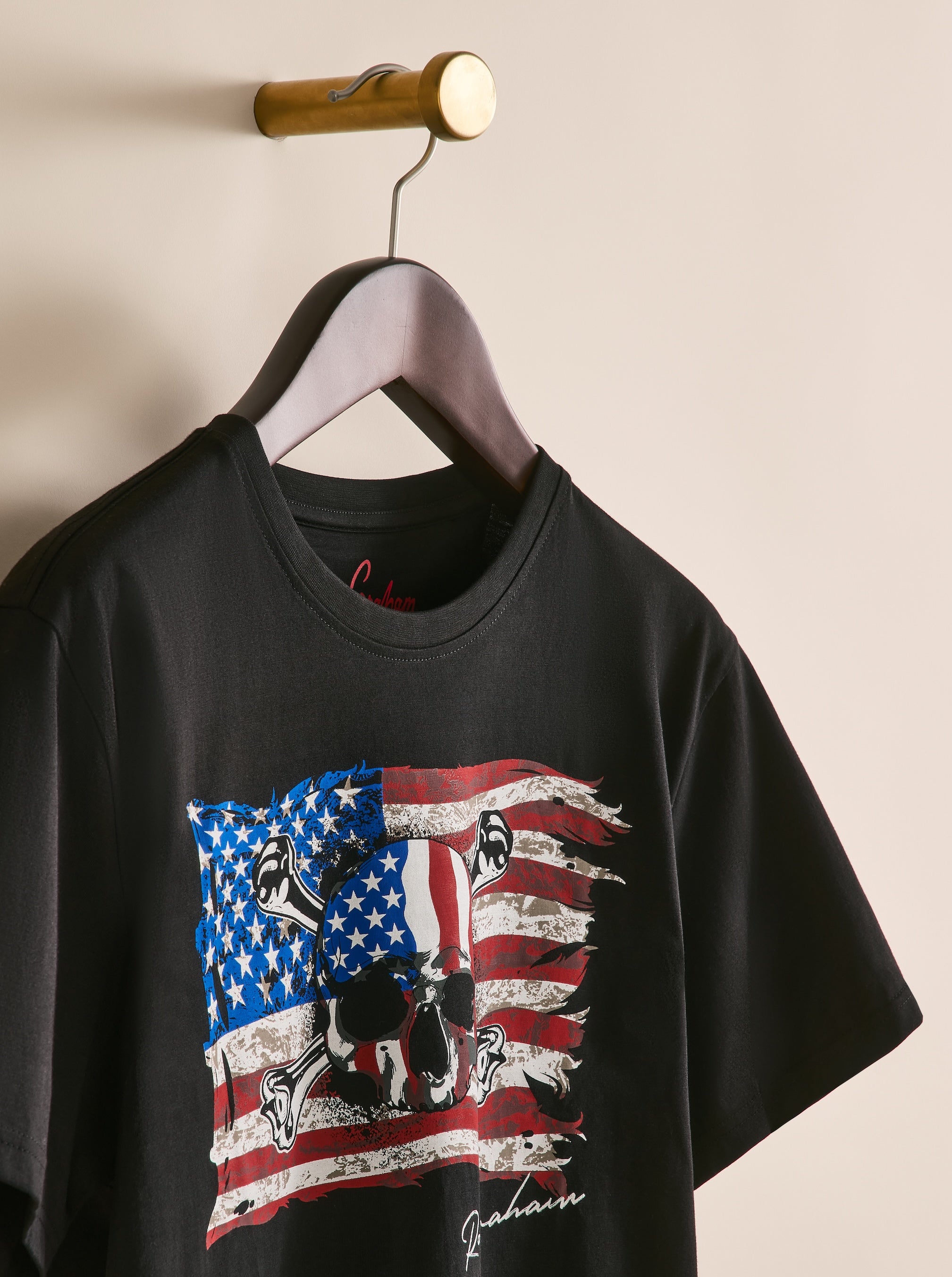 SKULL FLAG SHORT SLEEVE T-SHIRT