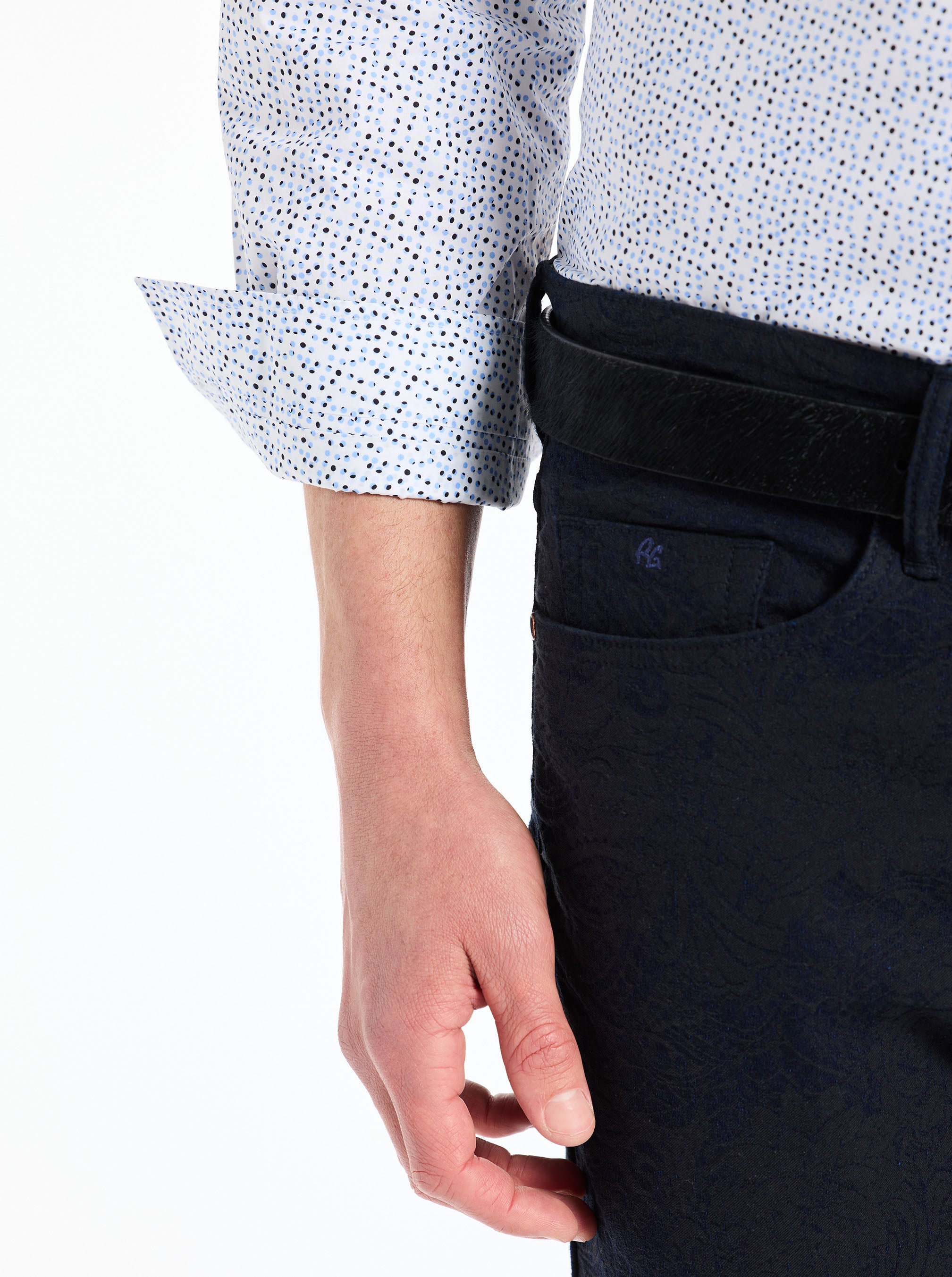 HART LONG SLEEVE BUTTON DOWN SHIRT
