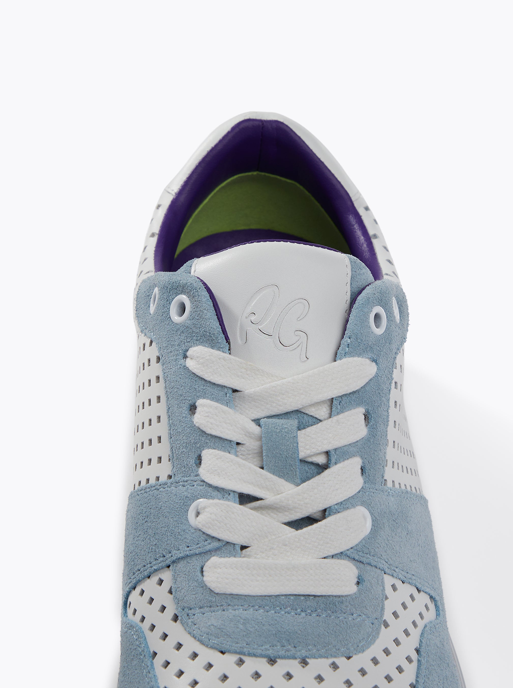 THE STEP UP SNEAKER