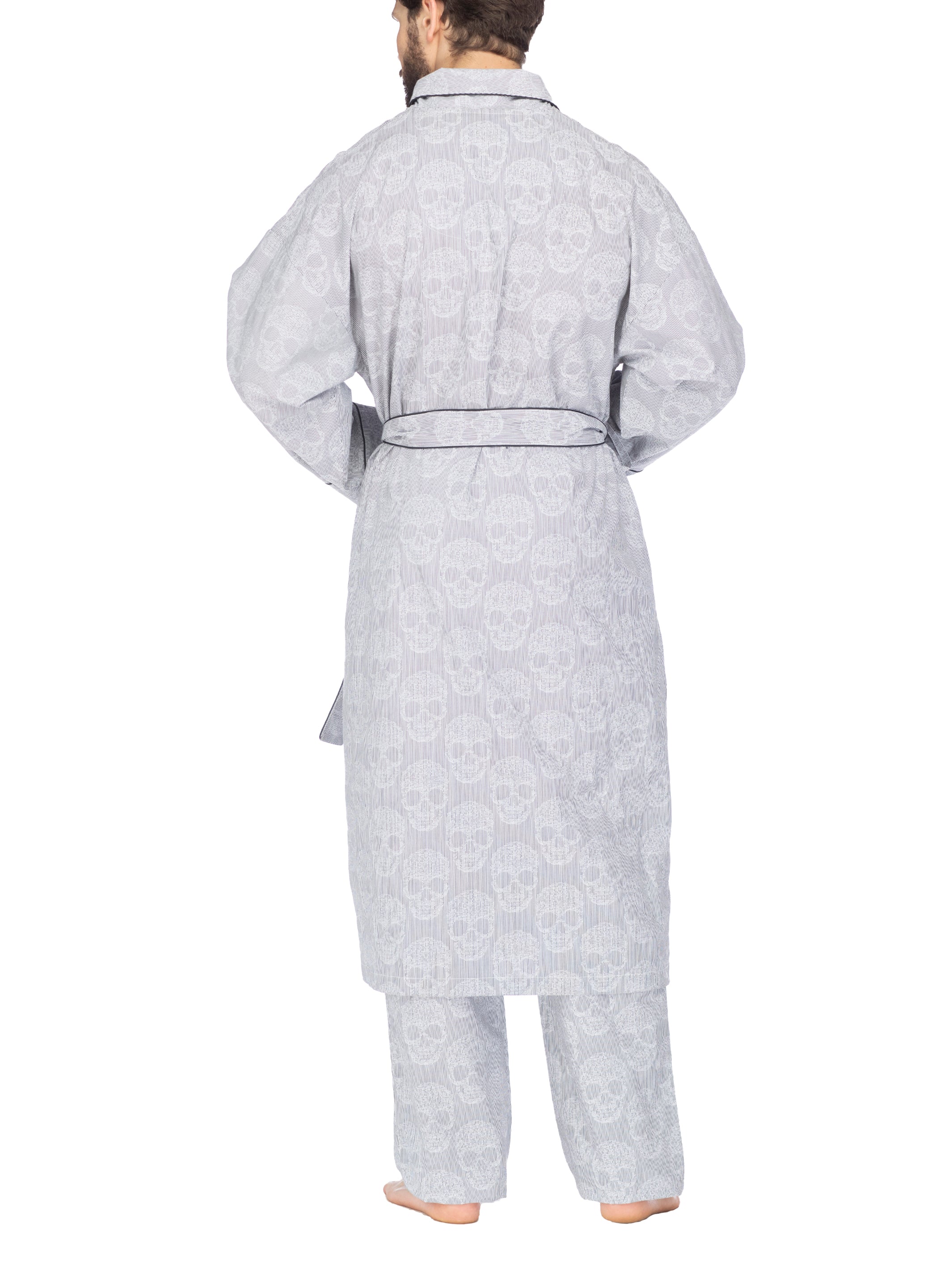 MEN'S ROBE