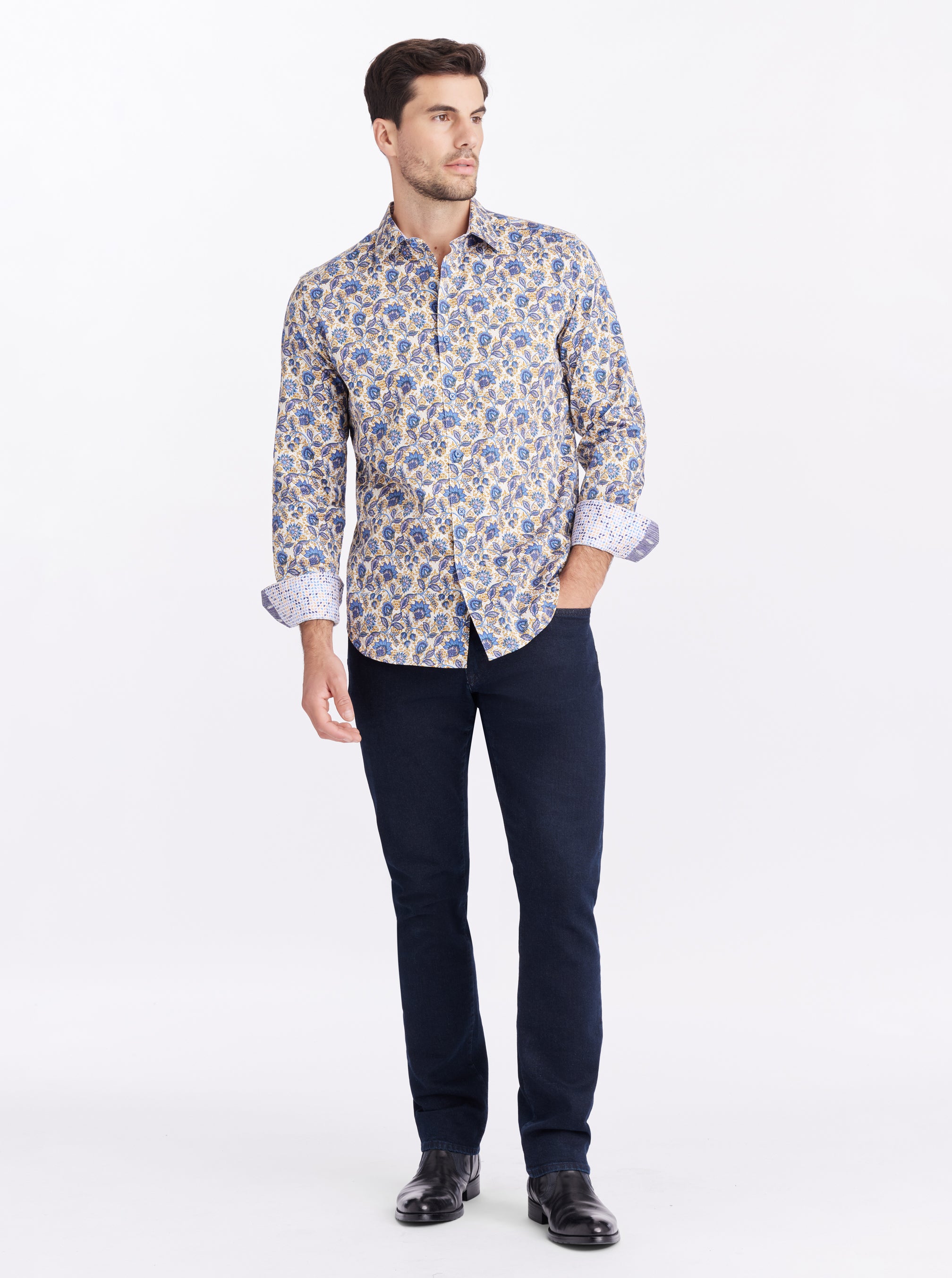 VERRAN LONG SLEEVE BUTTON DOWN SHIRT