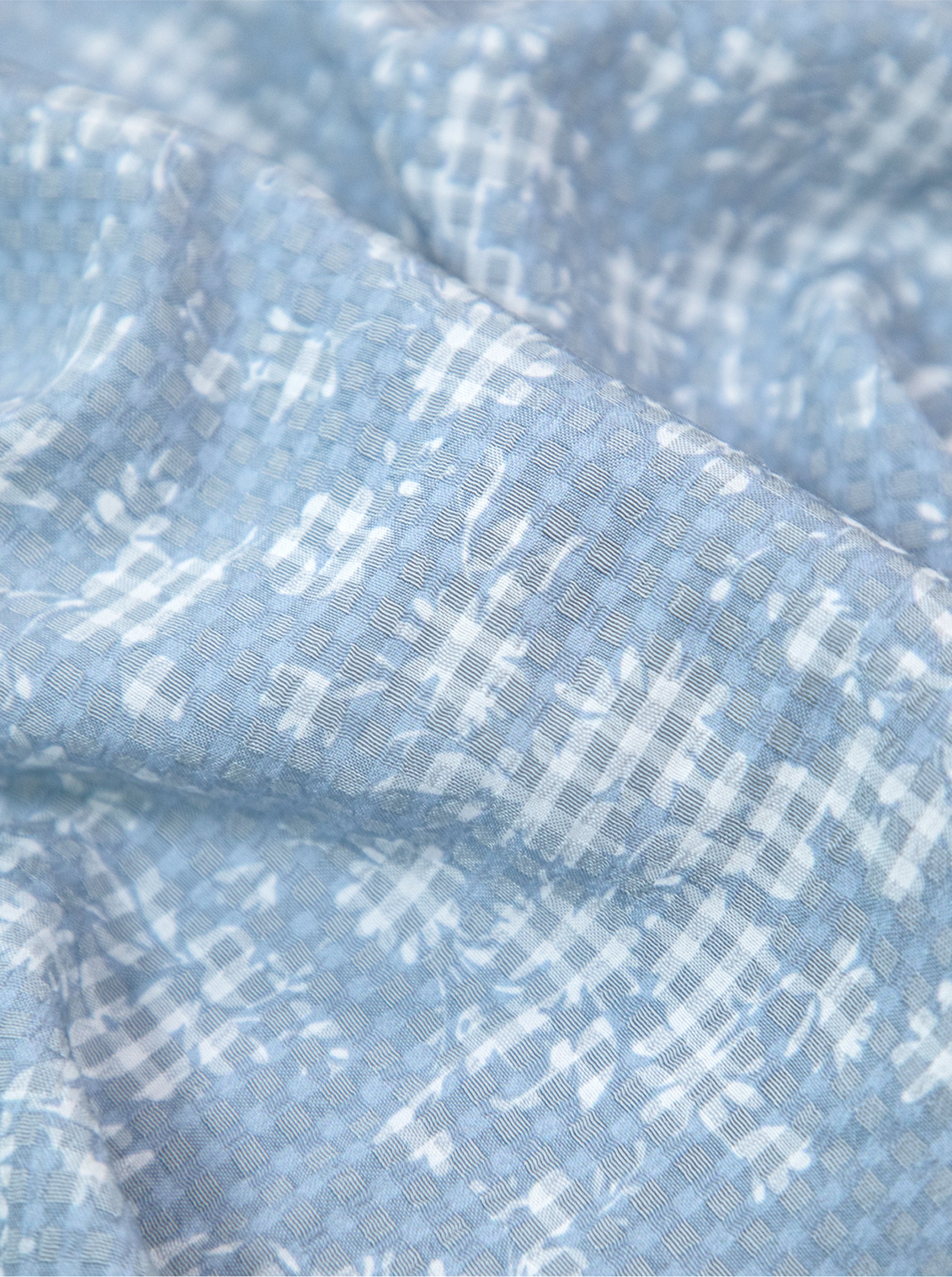 ANGOLA LONG SLEEVE BUTTON DOWN SHIRT