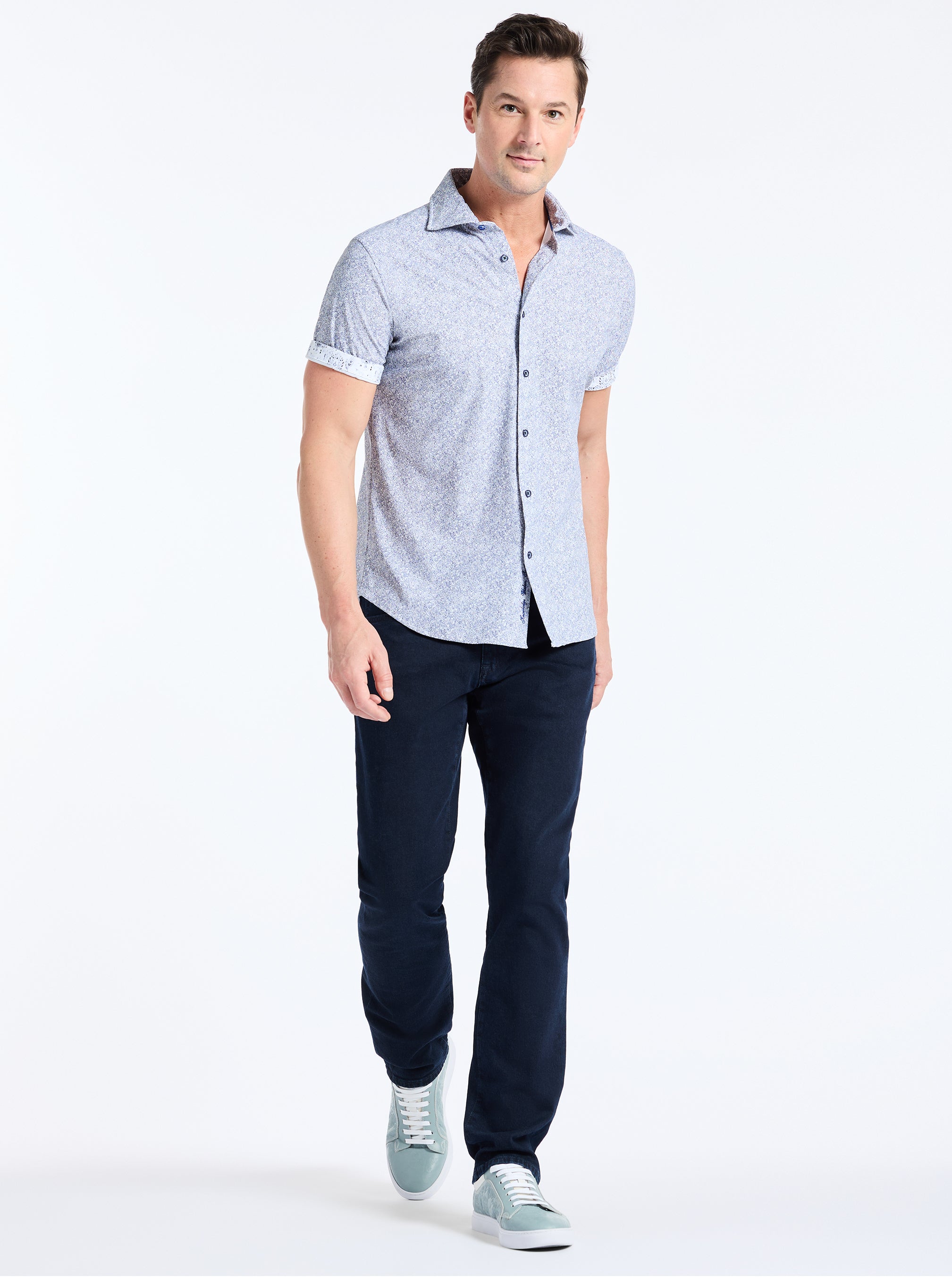 SCRAWL SHORT SLEEVE BUTTON DOWN SHIRT