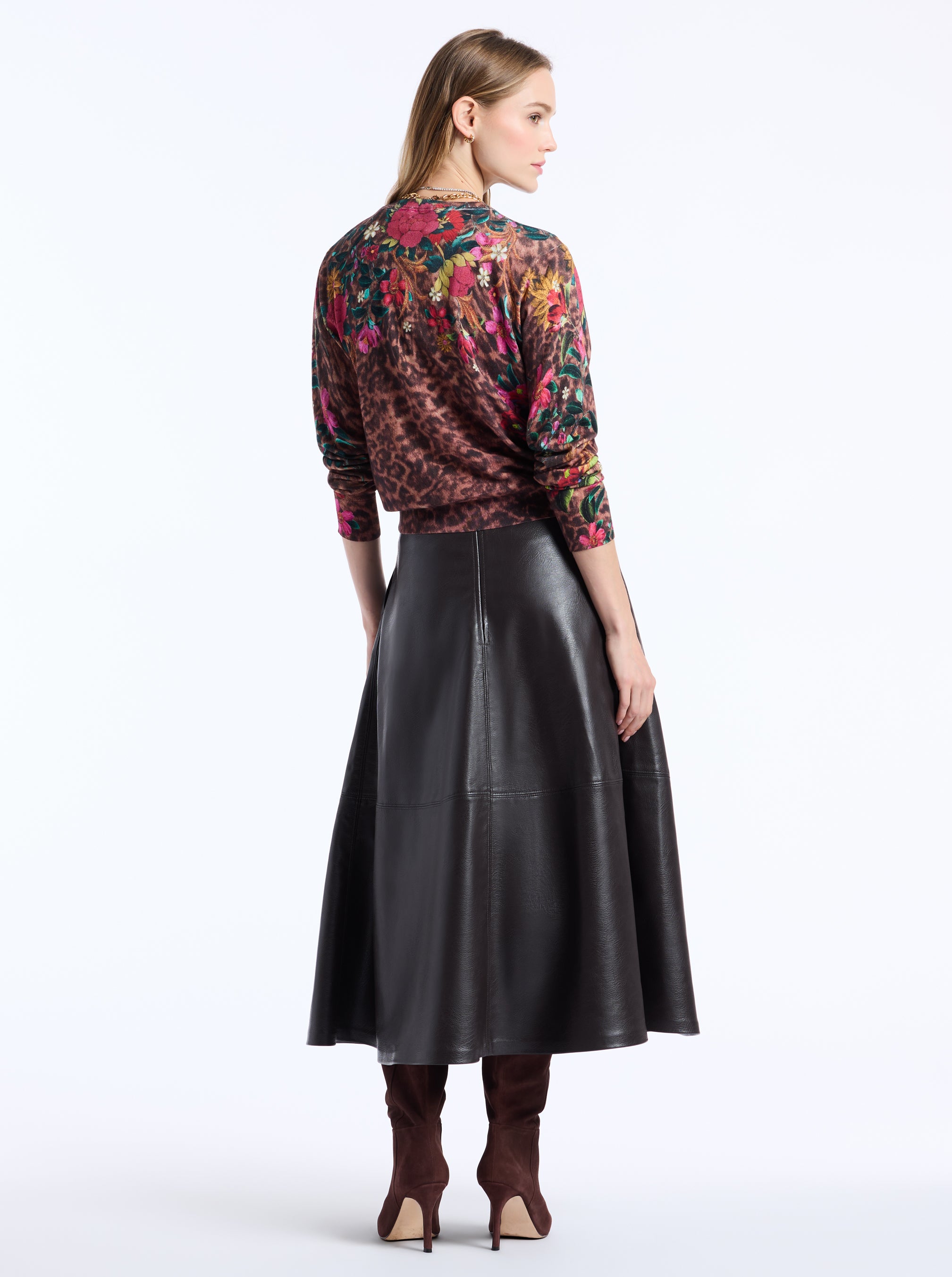 EVELYN LONG SLEEVE SWEATER