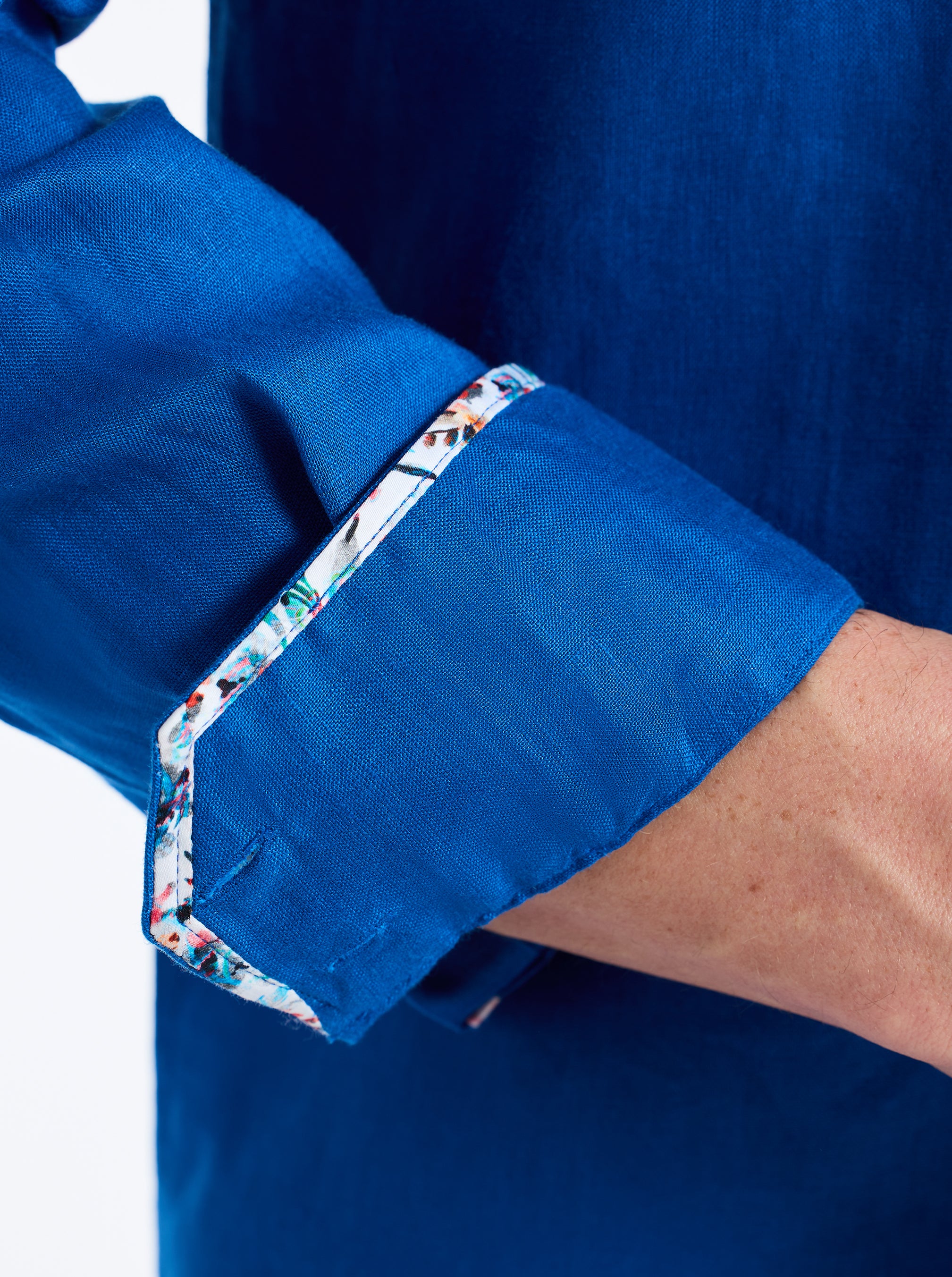 WENLOCK LONG SLEEVE BUTTON DOWN SHIRT