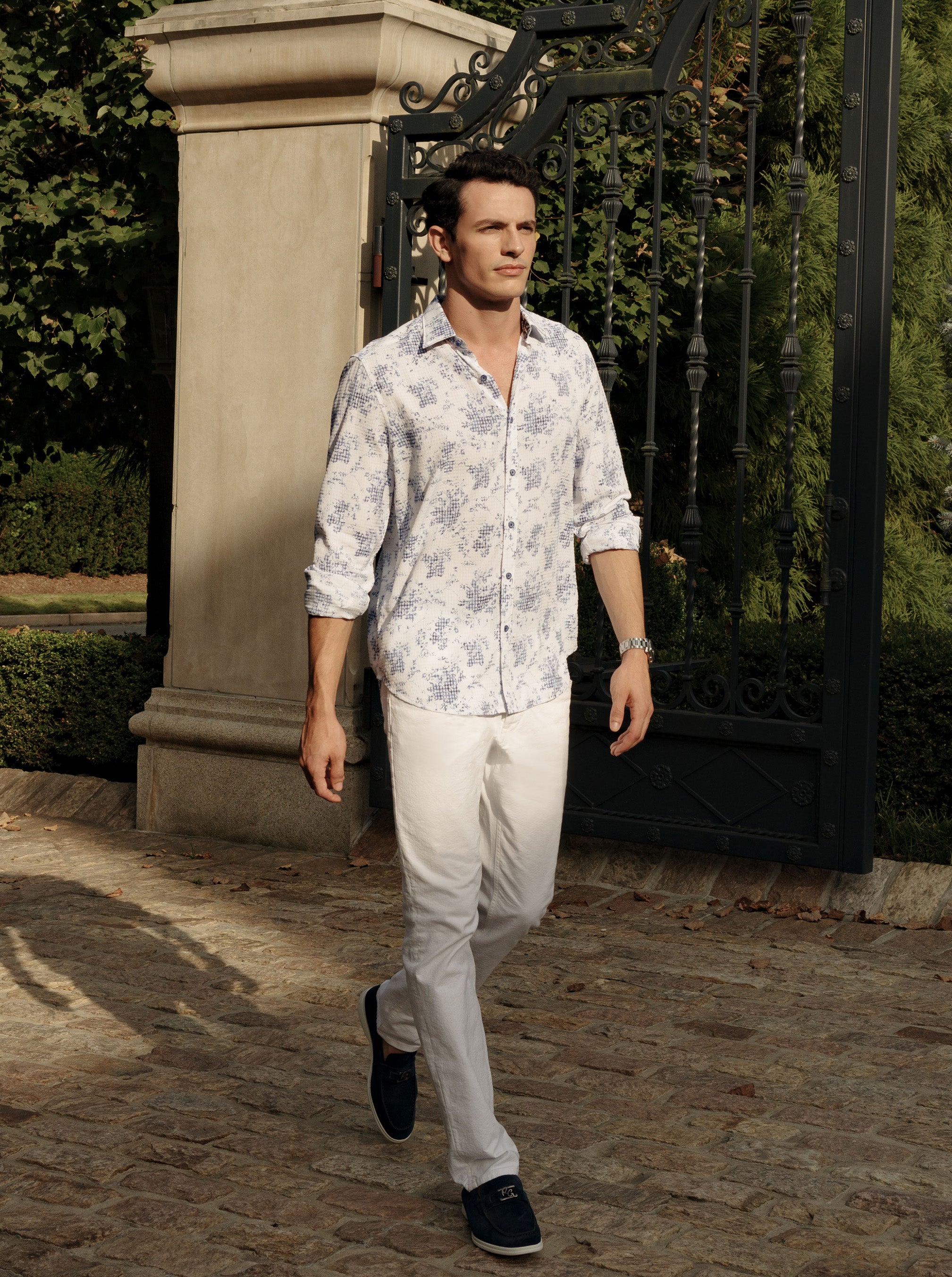 ANGOLA LONG SLEEVE BUTTON DOWN SHIRT