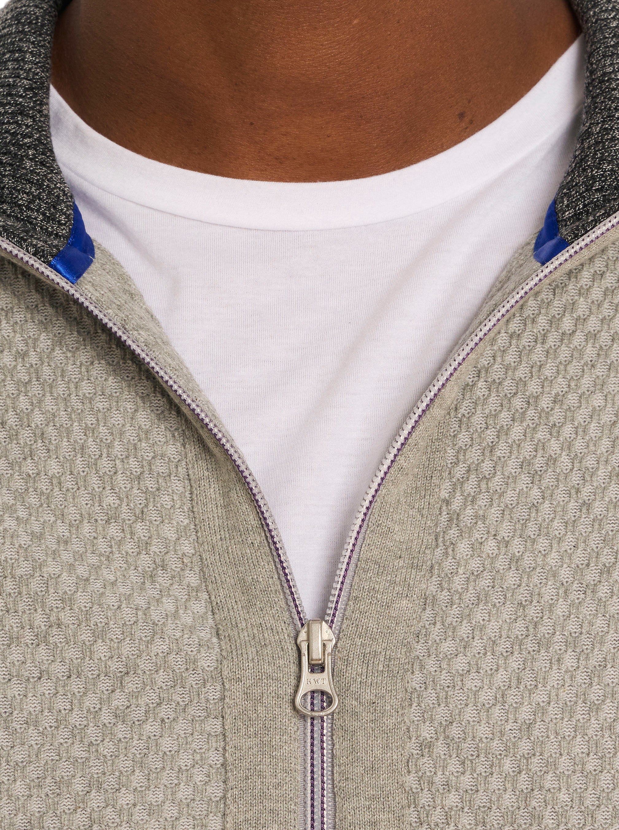 BUZZ SWEATER