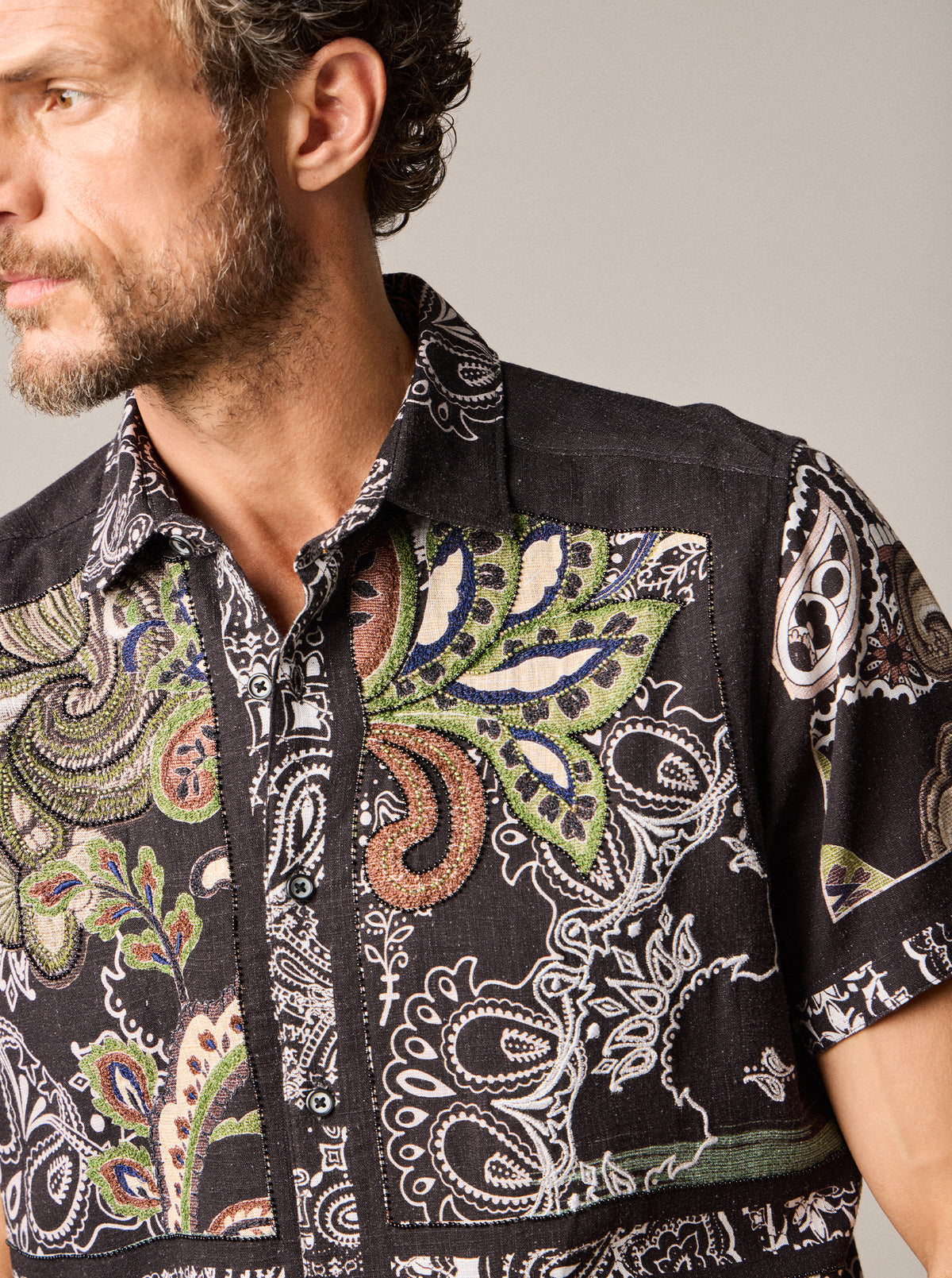 GOTHAM SHORT SLEEVE BUTTON DOWN SHIRT