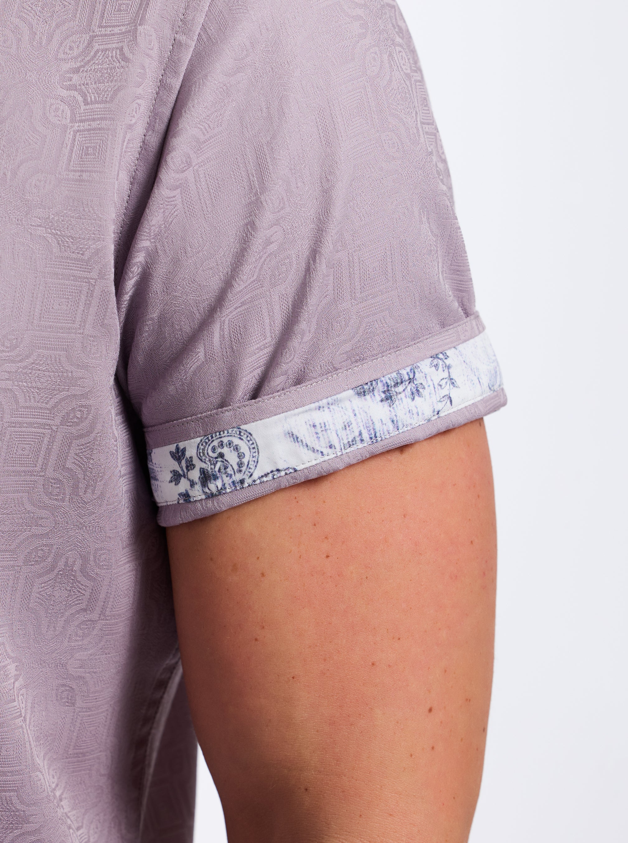 ODYSSEY SHORT SLEEVE BUTTON DOWN SHIRT