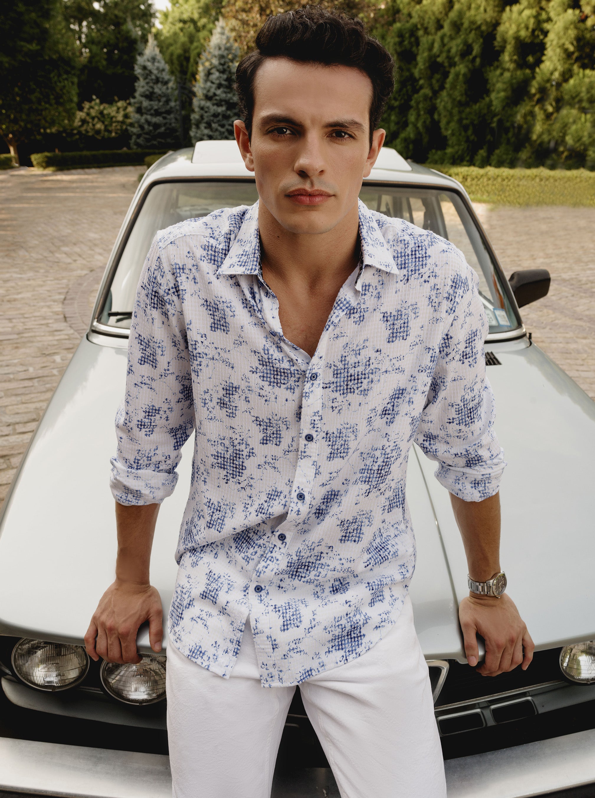 ANGOLA LONG SLEEVE BUTTON DOWN SHIRT