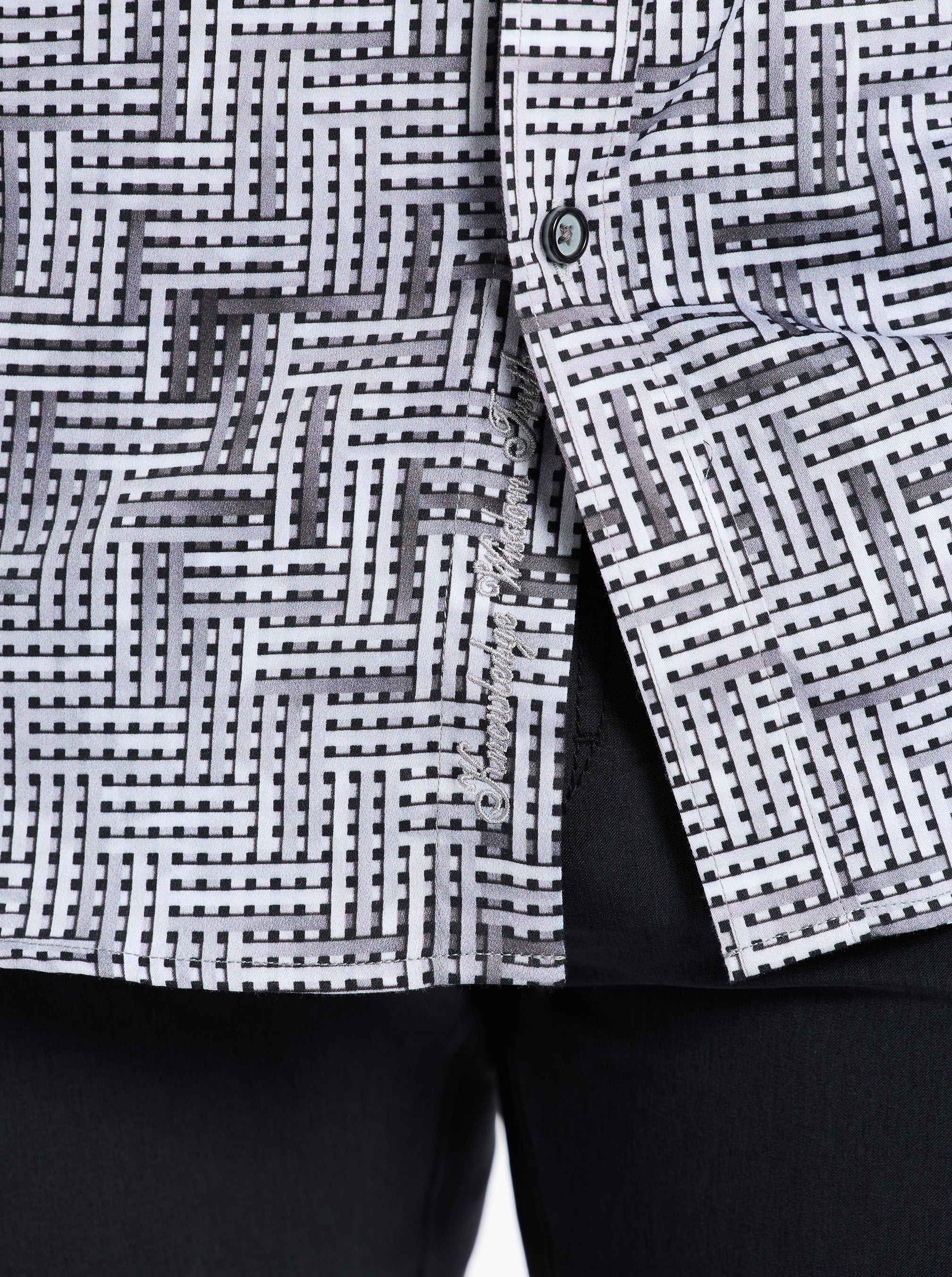 BERKLEY LONG SLEEVE BUTTON DOWN SHIRT