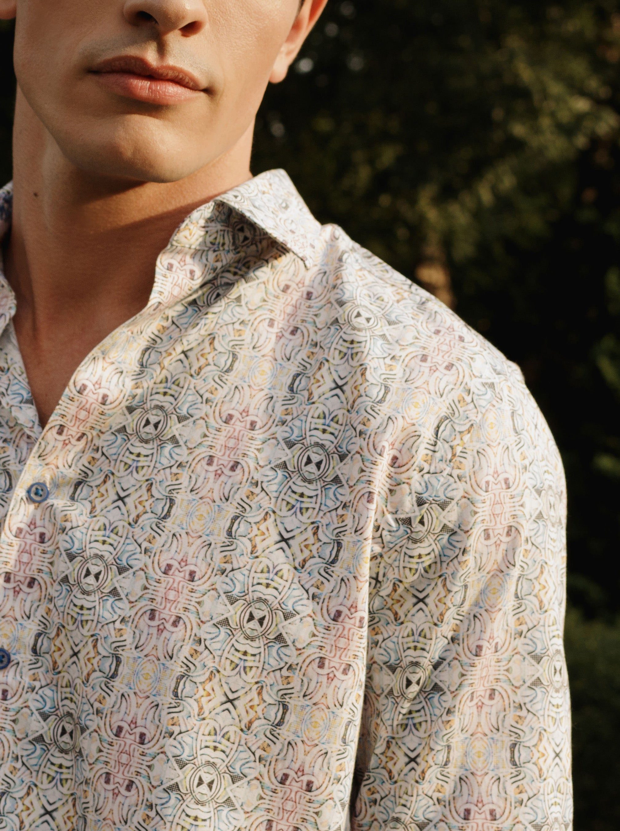 GOMERA LONG SLEEVE BUTTON DOWN SHIRT