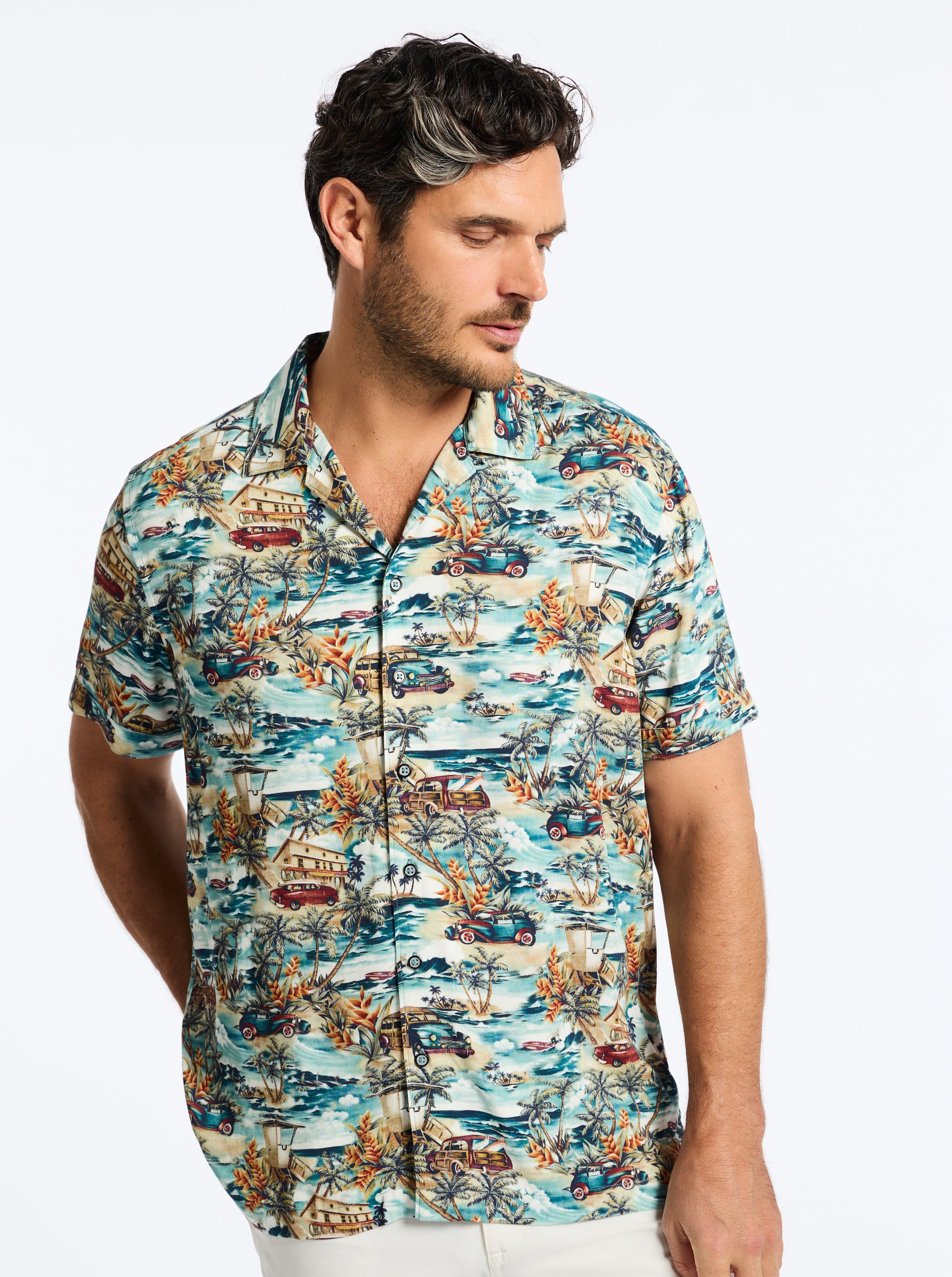 GETAWAY SHORT SLEEVE BUTTON DOWN SHIRT