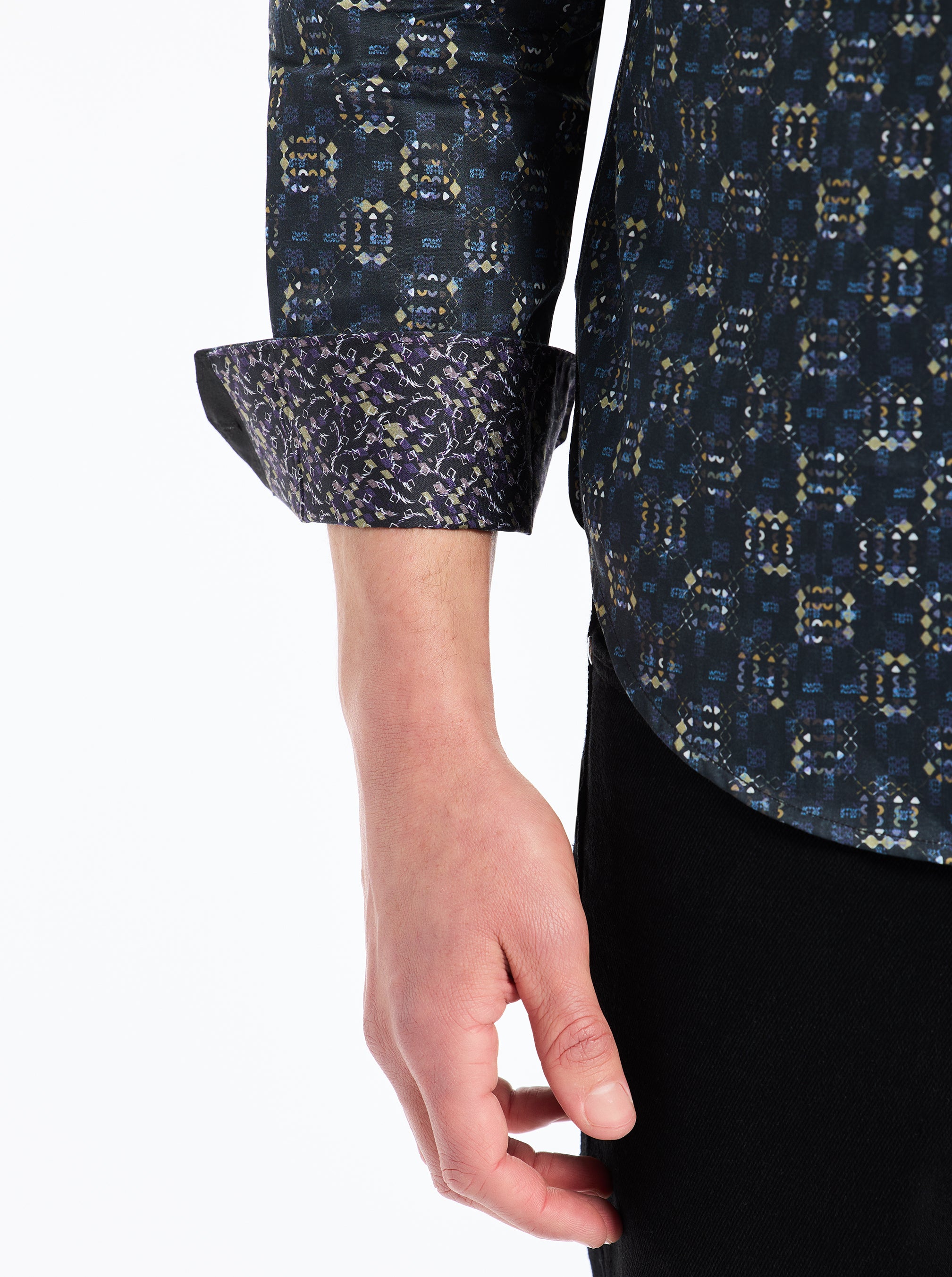 DECKARD LONG SLEEVE BUTTON DOWN SHIRT