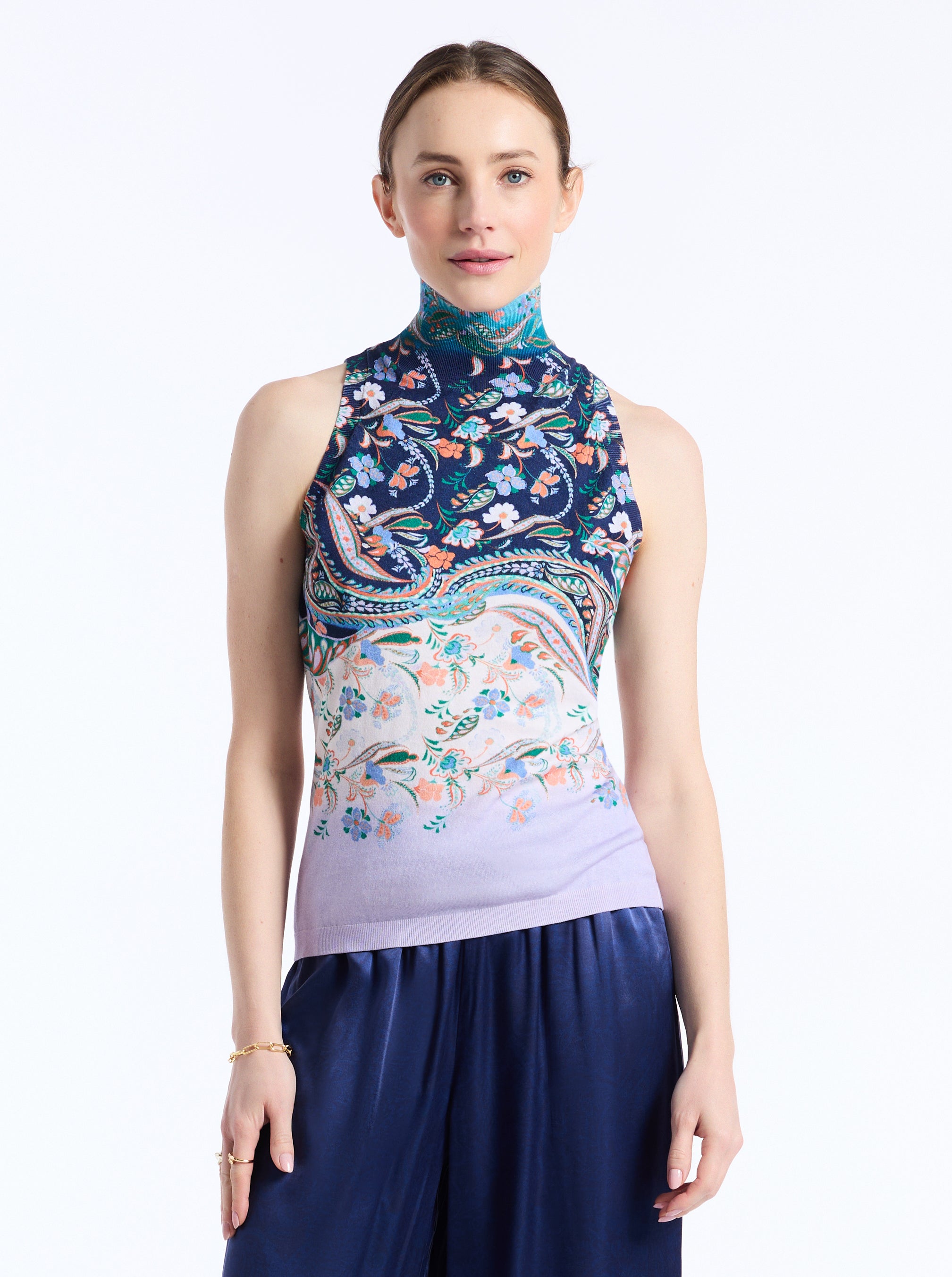 JACY SLEEVELESS SWEATER