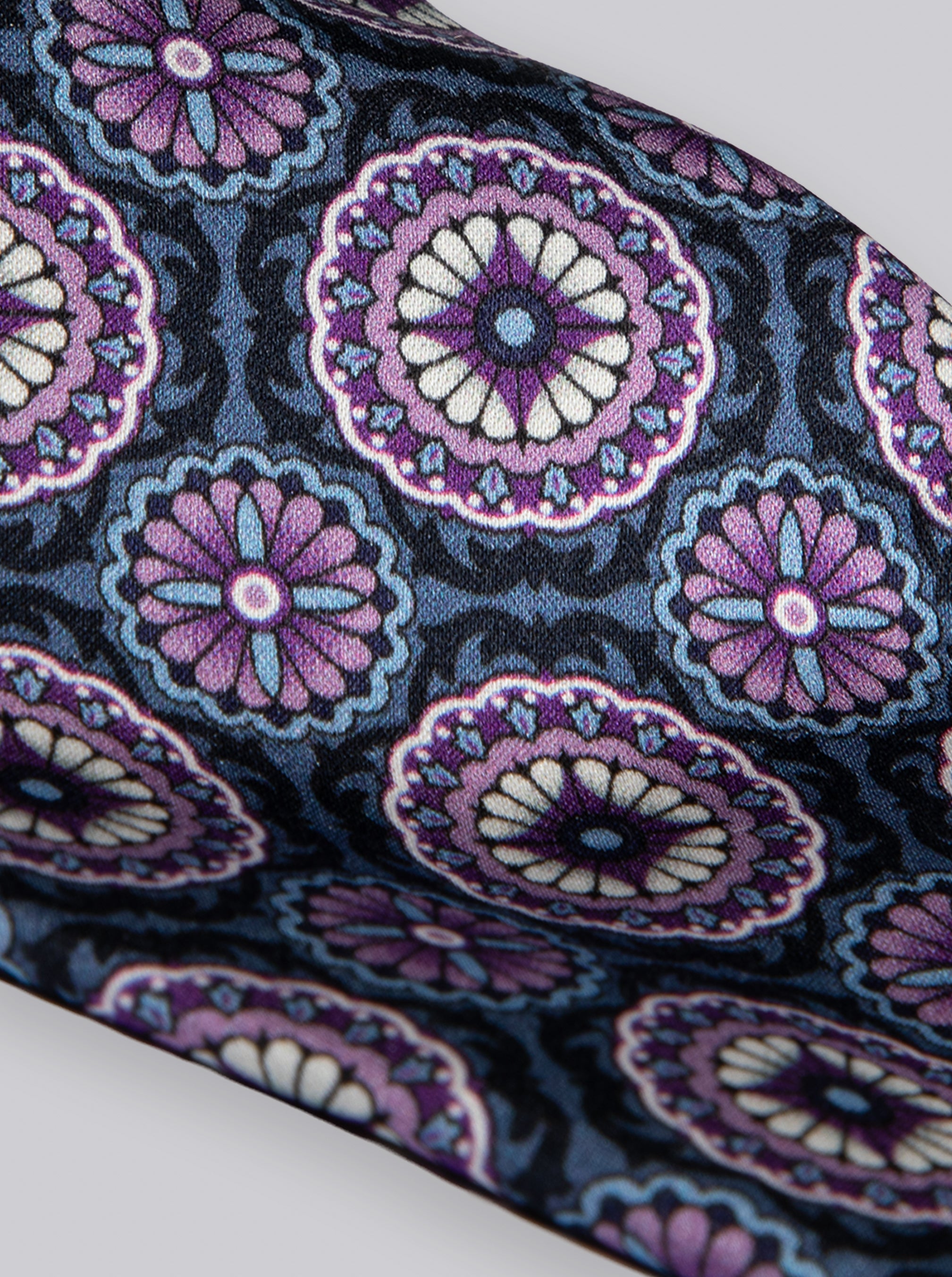 PURPLE GEO TIE