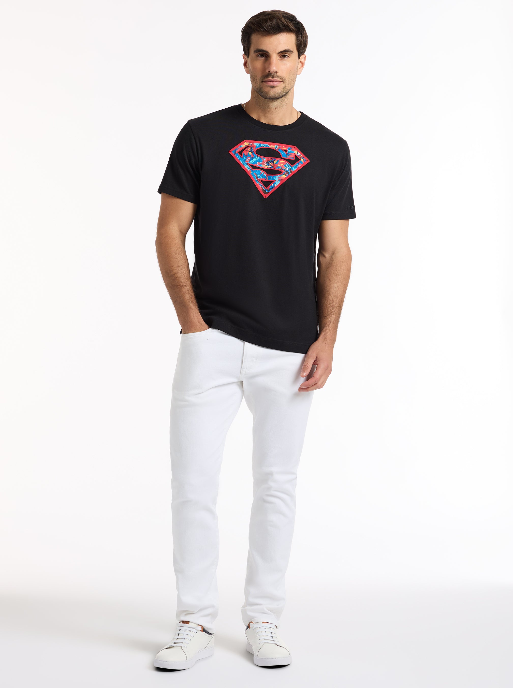 THE SUPERMAN™ x ROBERT GRAHAM SHIELD SHORT SLEEVE T-SHIRT