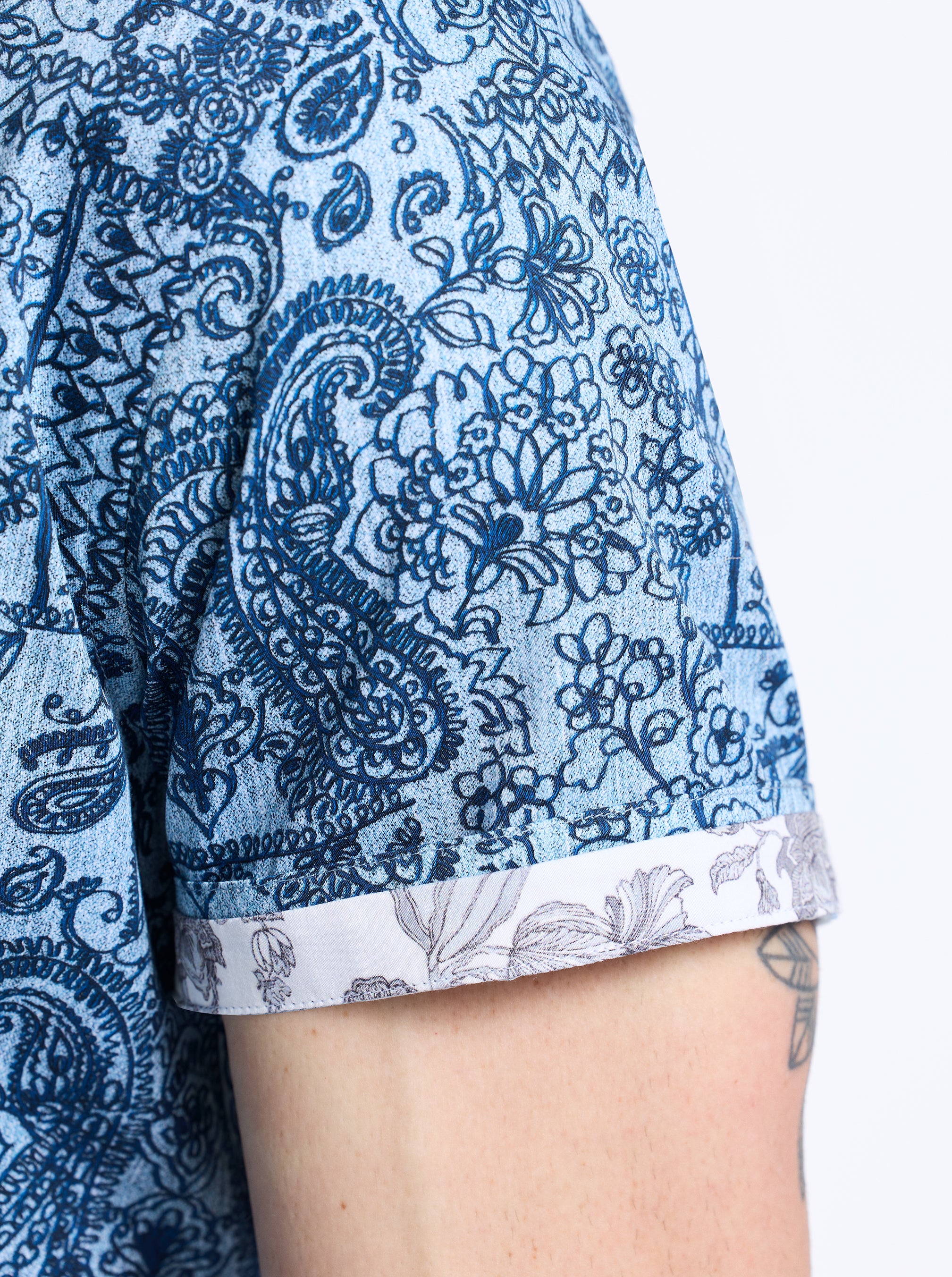 FRANKSTON SHORT SLEEVE BUTTON DOWN SHIRT