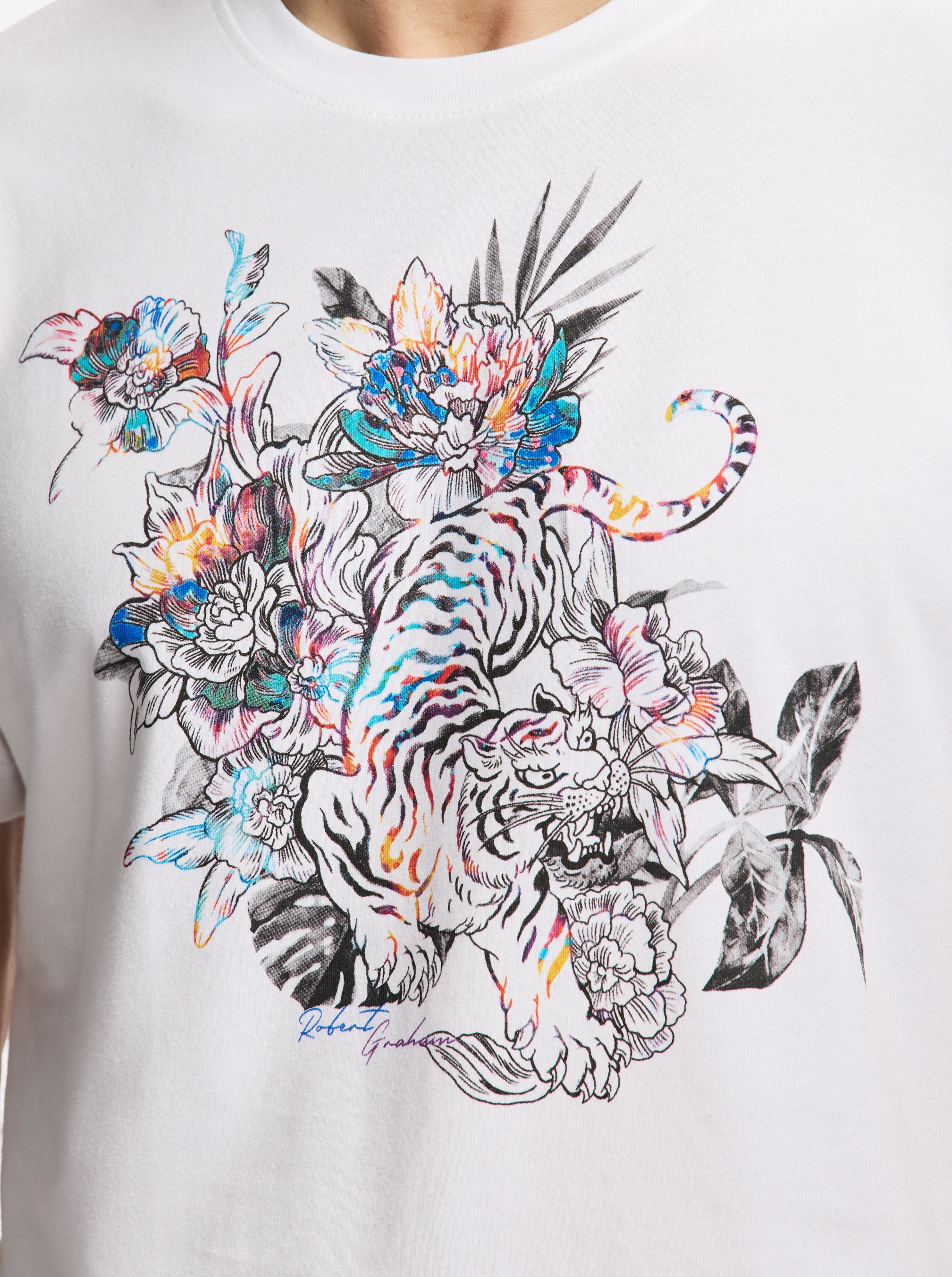 JUNGLE TIGER SHORT SLEEVE T-SHIRT