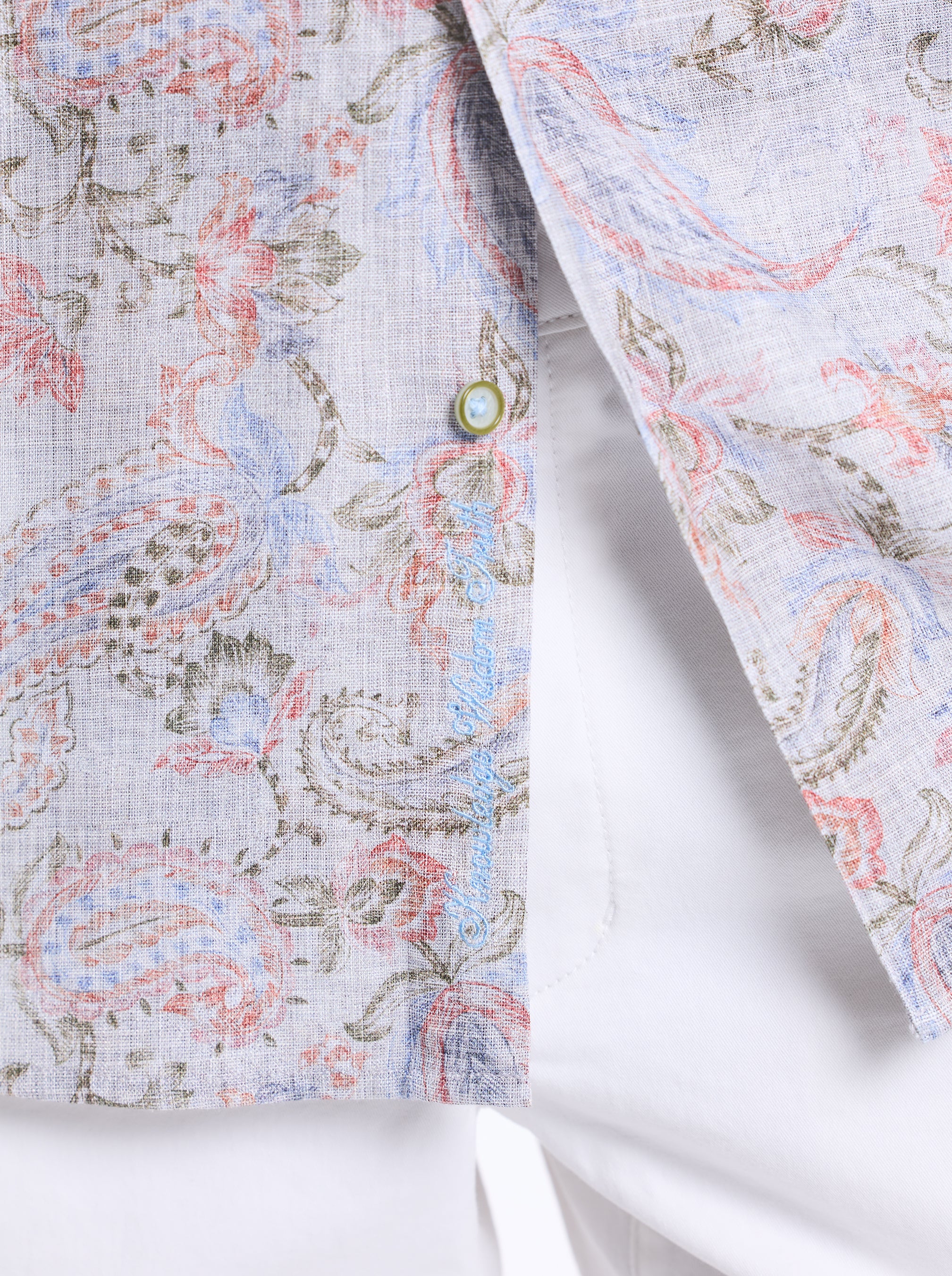 WINDSONG SHORT SLEEVE BUTTON DOWN SHIRT