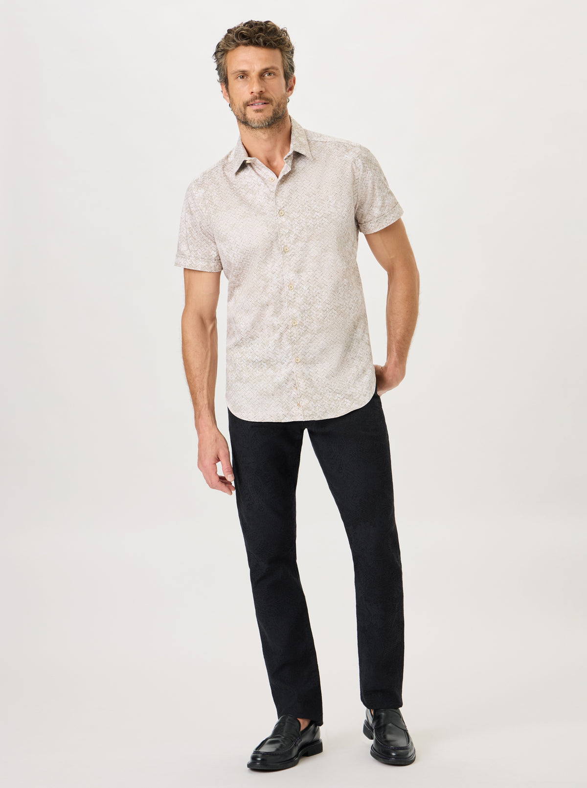WEAVINGTON SHORT SLEEVE BUTTON DOWN SHIRT