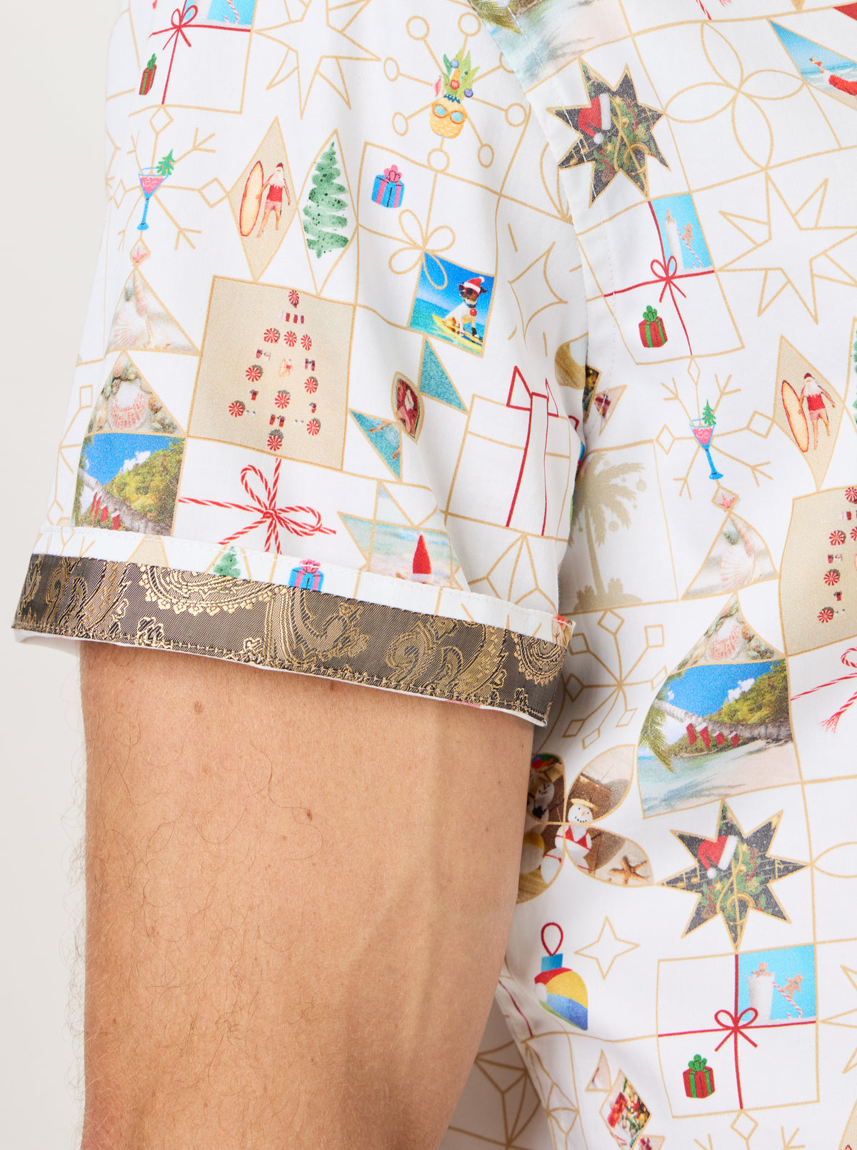 COASTAL CLAUS SHORT SLEEVE BUTTON DOWN SHIRT