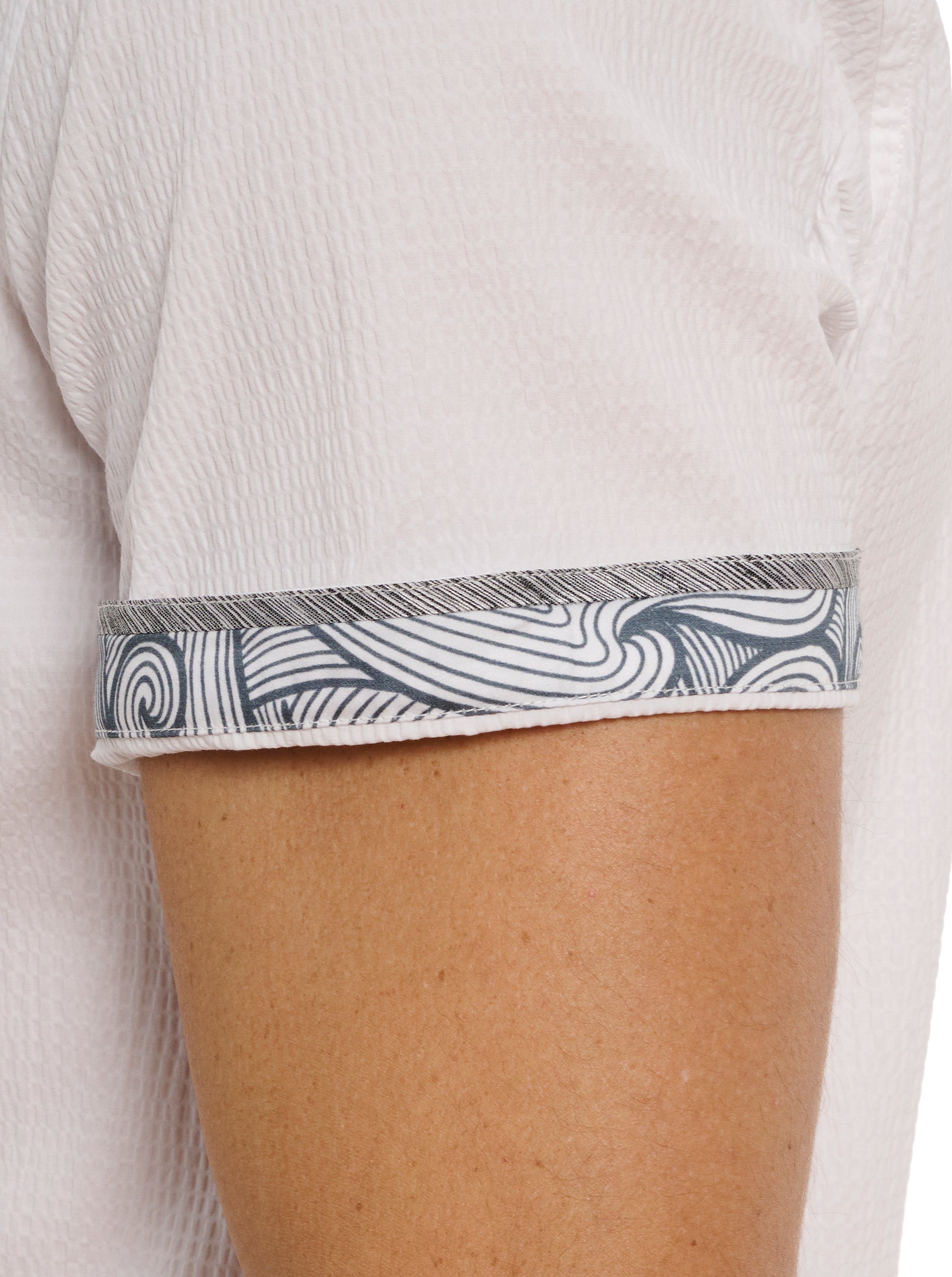 SHARK BITE 2 SHORT SLEEVE BUTTON DOWN SHIRT