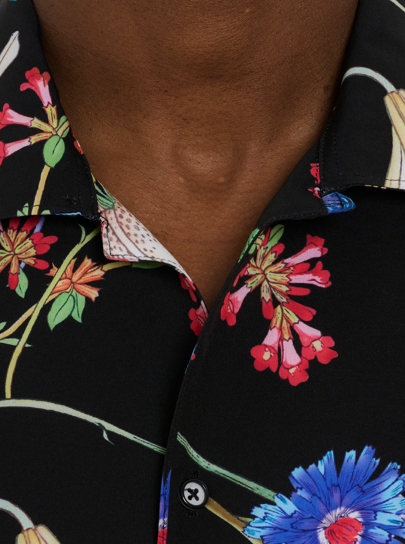 BOTANIC HEAVEN PERFORMANCE SHORT SLEEVE BUTTON DOWN SHIRT