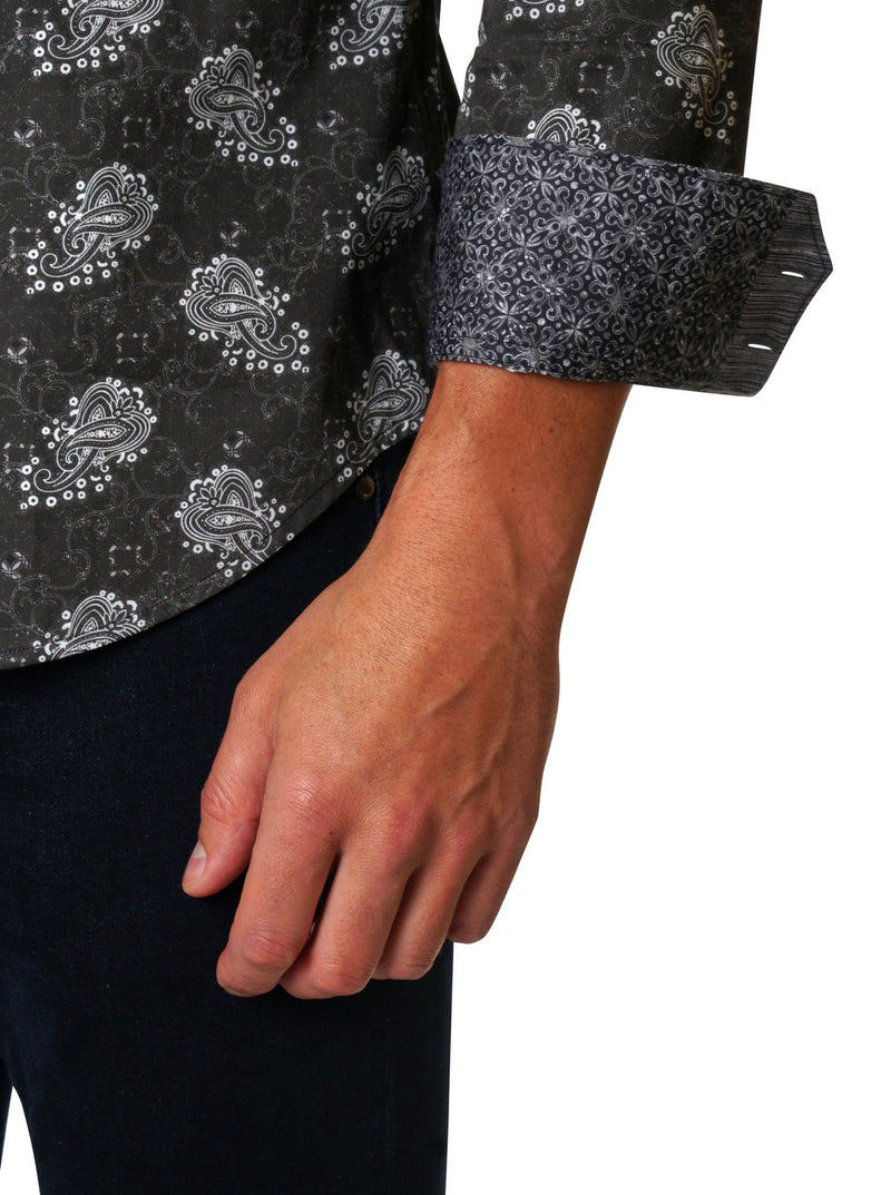 TREJO LONG SLEEVE BUTTON DOWN SHIRT