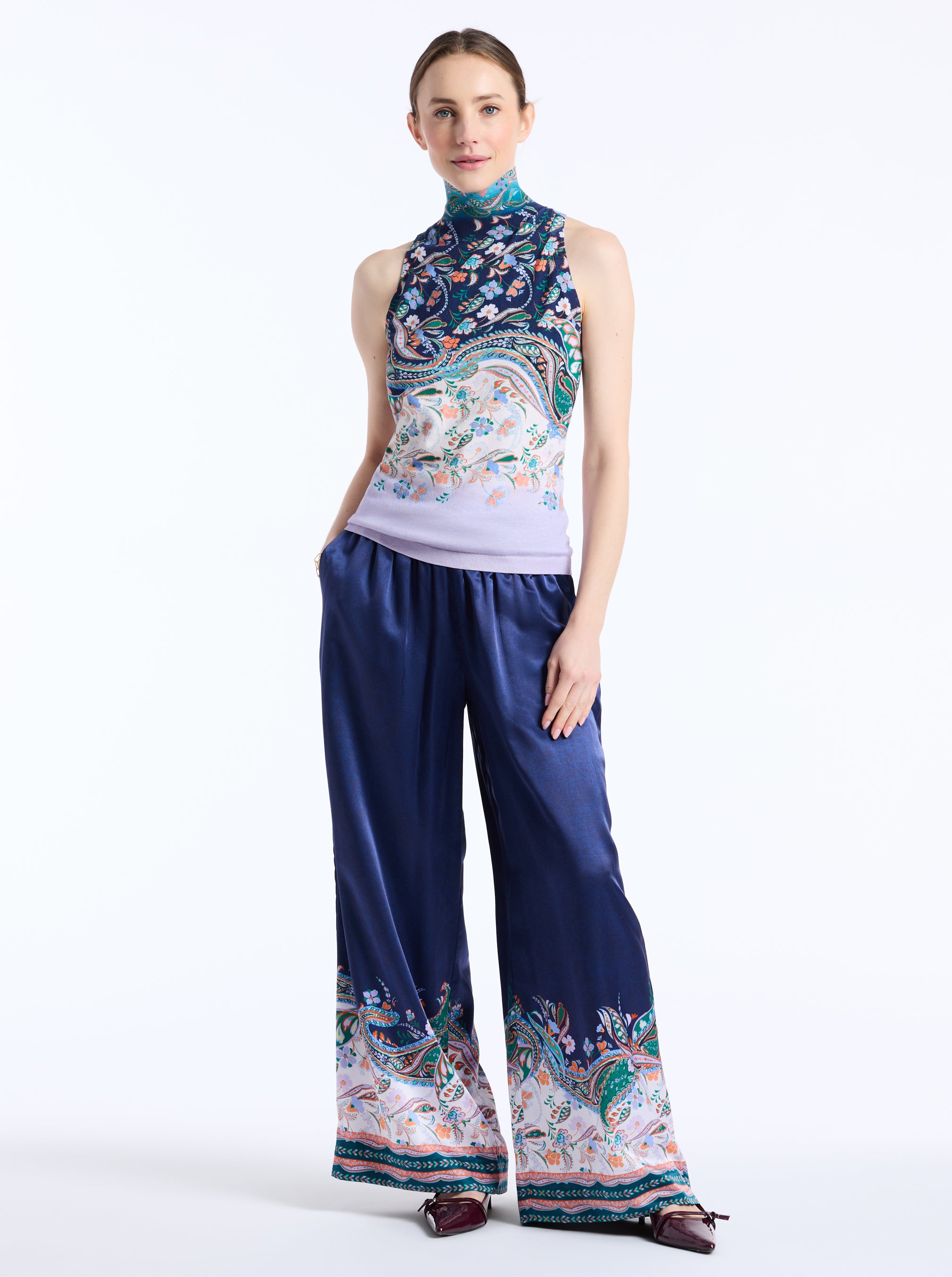 JACY SLEEVELESS SWEATER