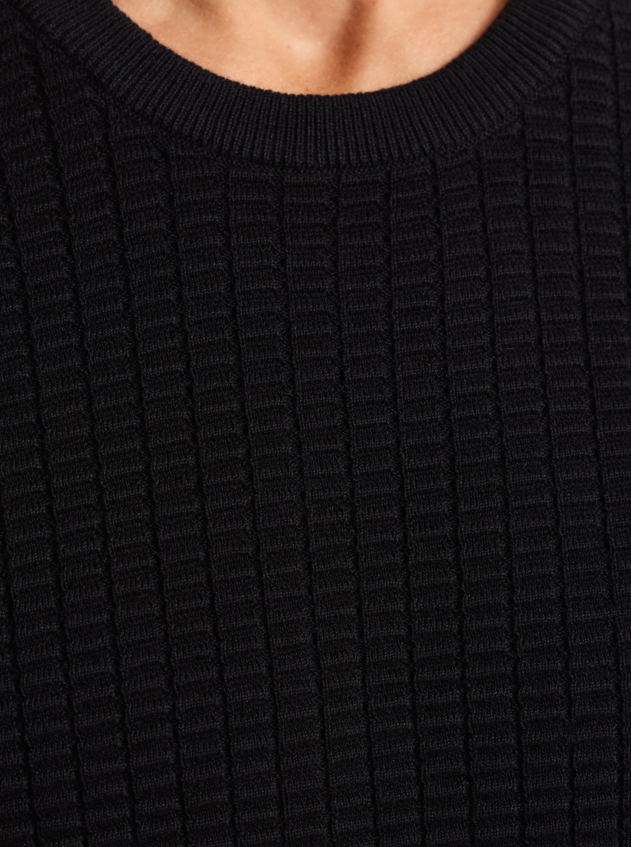 LUIS SHORT SLEEVE SWEATER