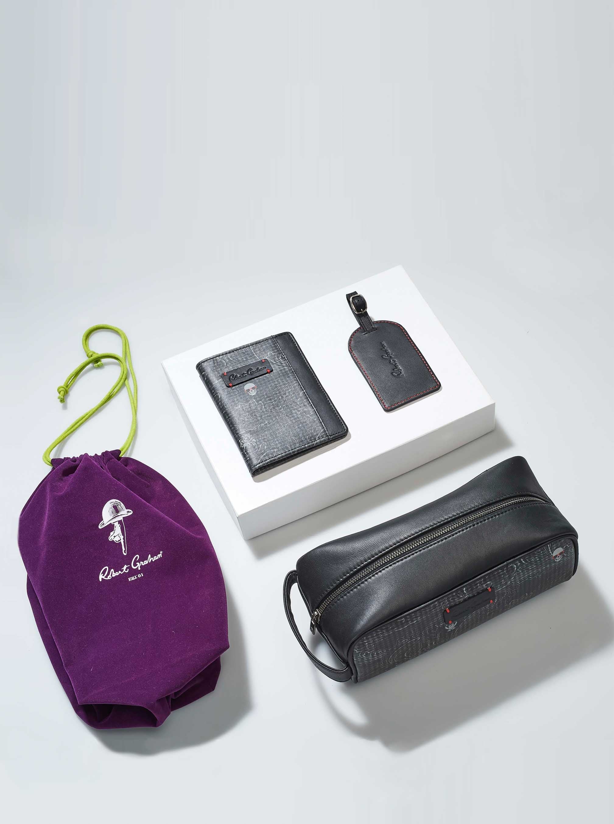 TRAVEL ESSENTIALS KIT